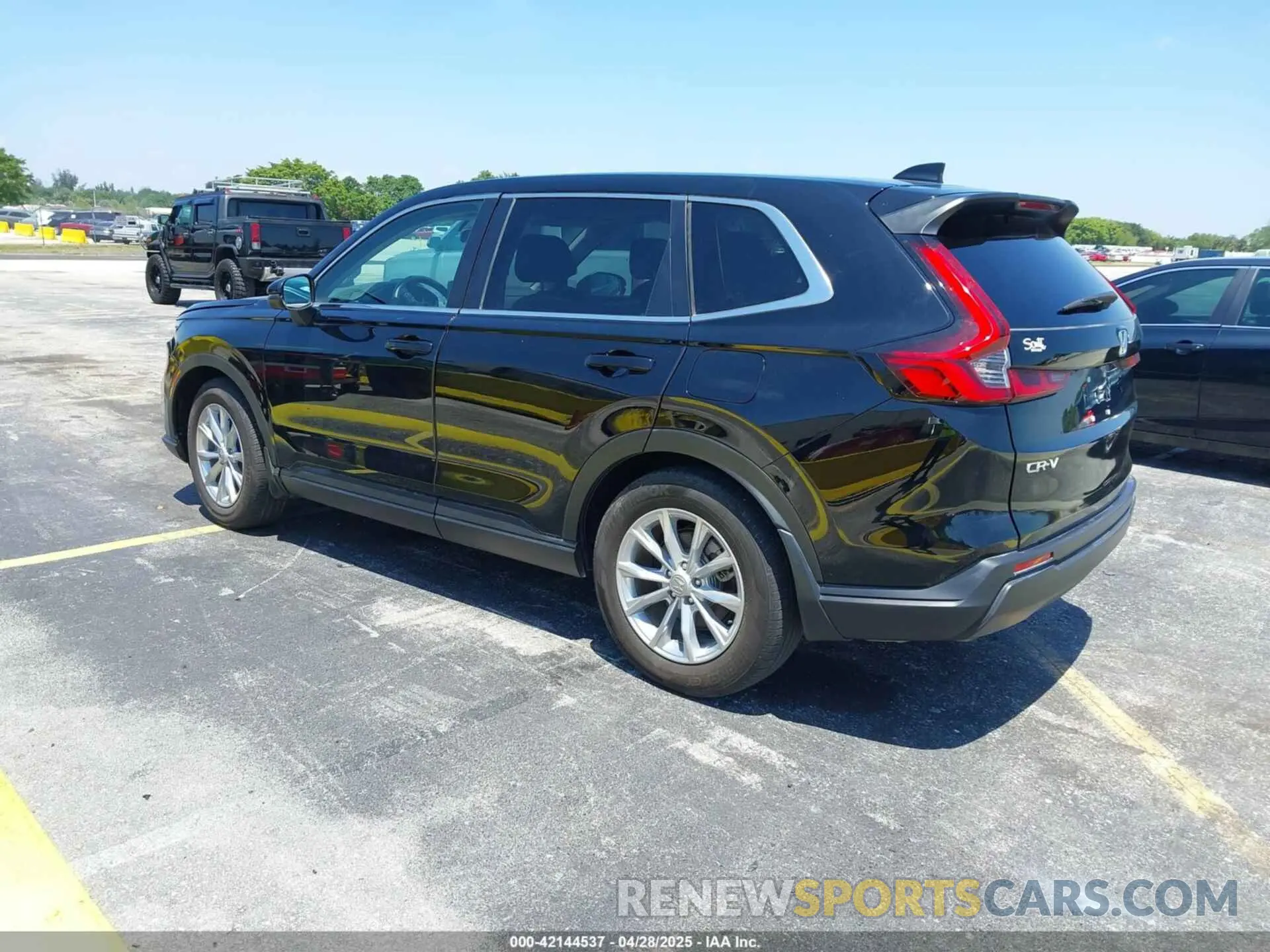 3 Photograph of a damaged car 2HKRS3H45RH304712 HONDA CR-V 2024