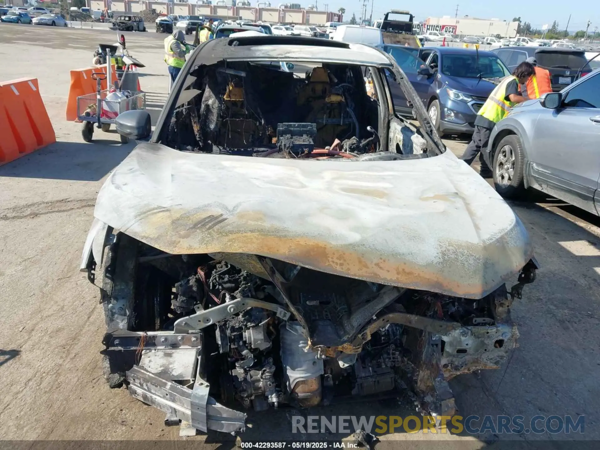 12 Photograph of a damaged car 2HKRS3H45RH311885 HONDA CR-V 2024