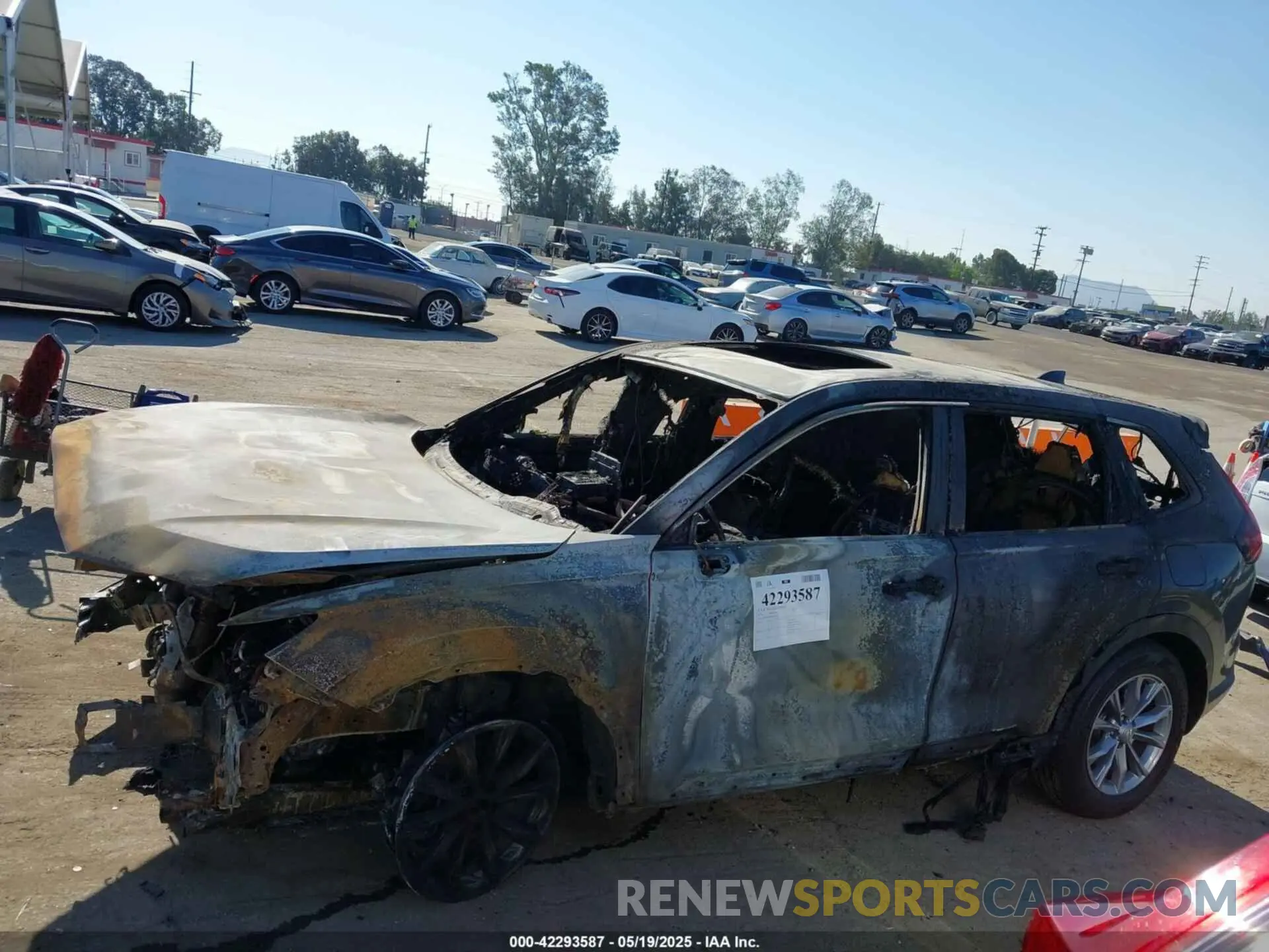 14 Photograph of a damaged car 2HKRS3H45RH311885 HONDA CR-V 2024