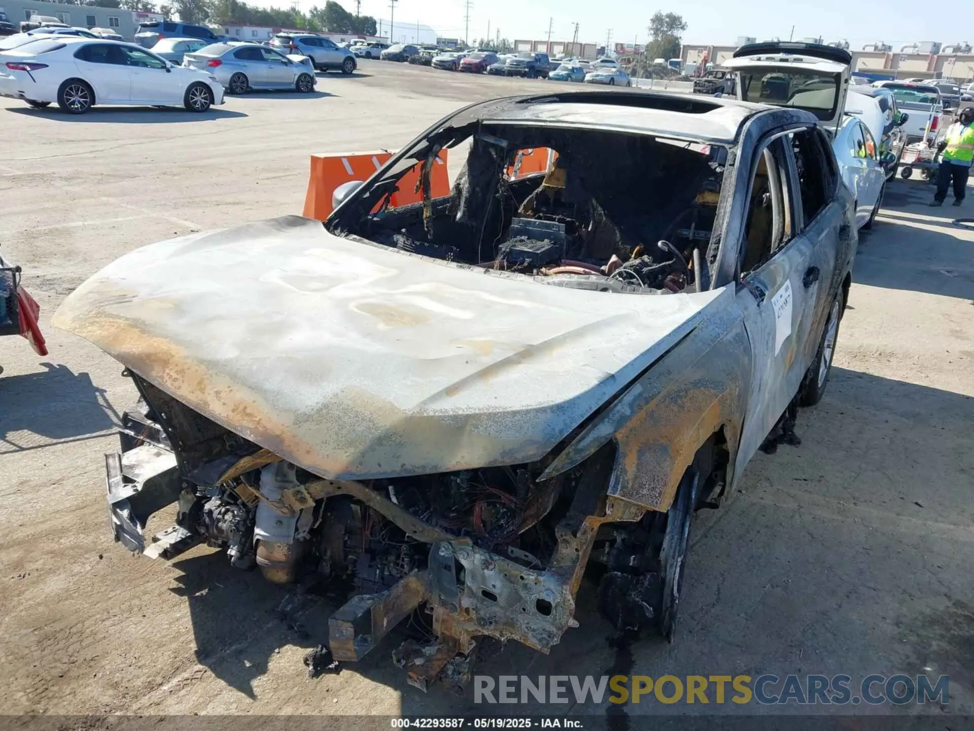 6 Photograph of a damaged car 2HKRS3H45RH311885 HONDA CR-V 2024