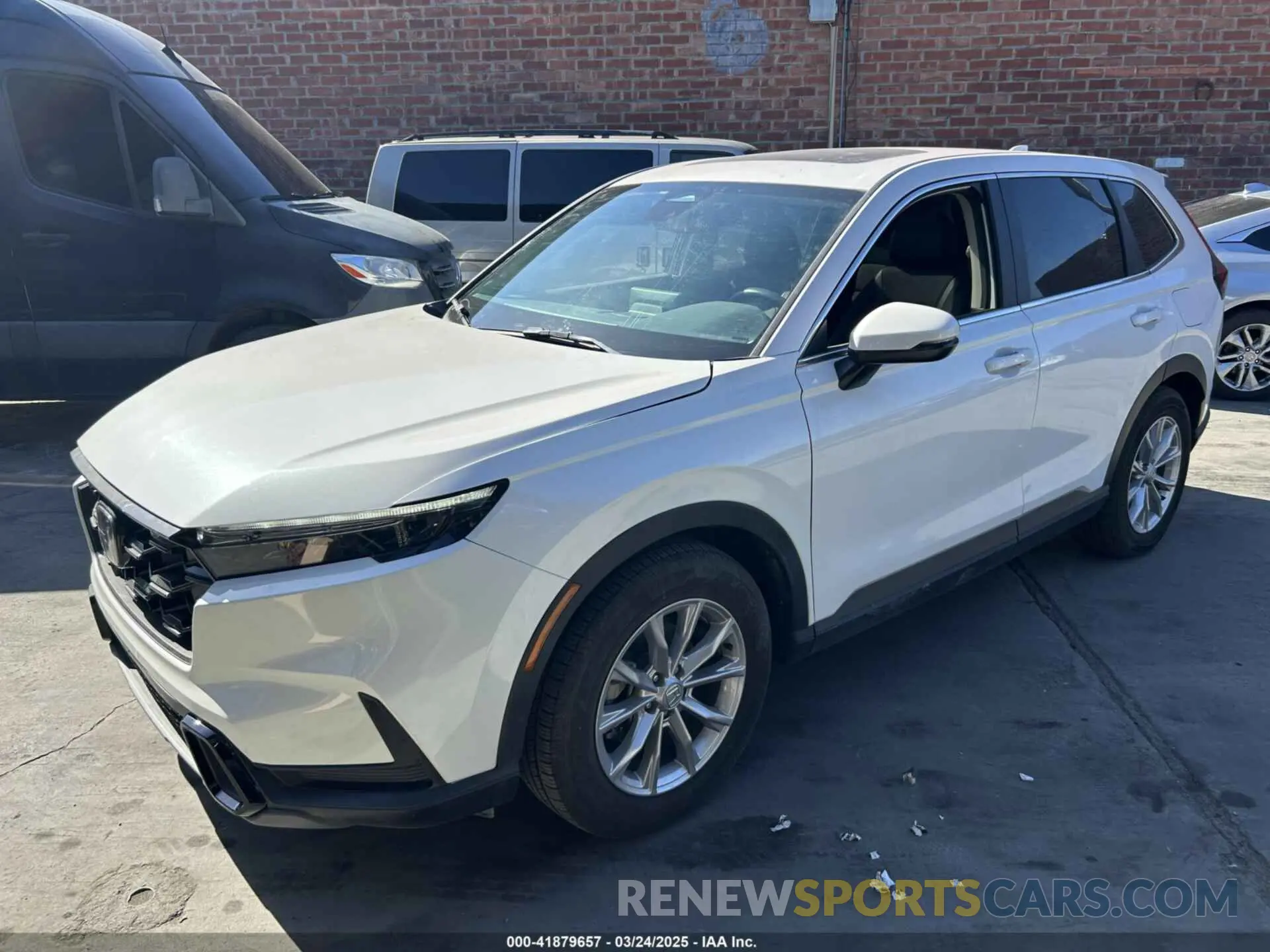 2 Photograph of a damaged car 2HKRS3H46RH310230 HONDA CR-V 2024