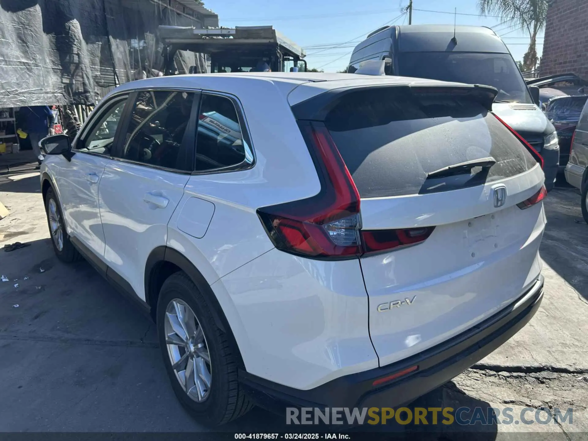 3 Photograph of a damaged car 2HKRS3H46RH310230 HONDA CR-V 2024
