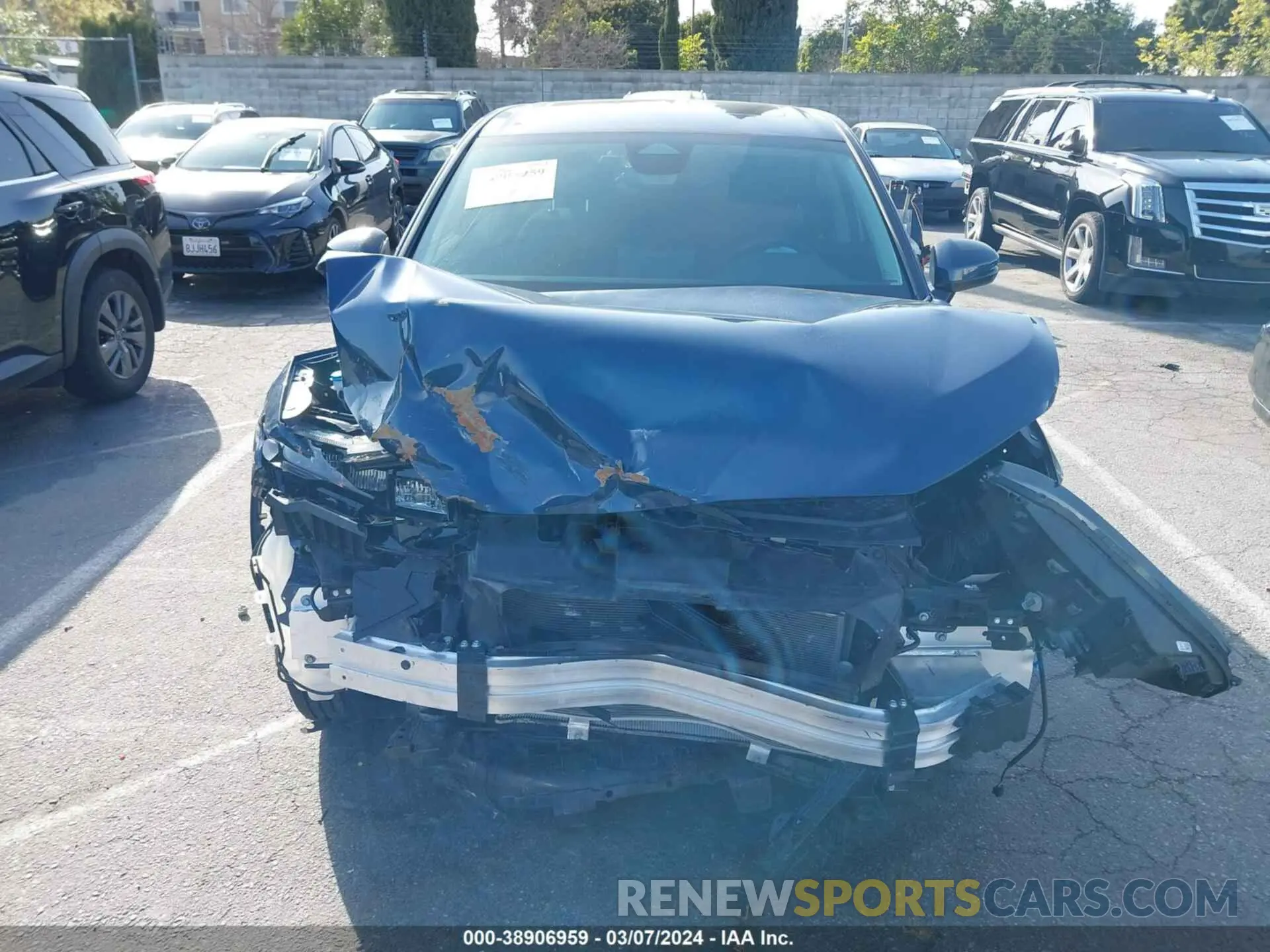 12 Photograph of a damaged car 2HKRS3H46RH311023 HONDA CR-V 2024