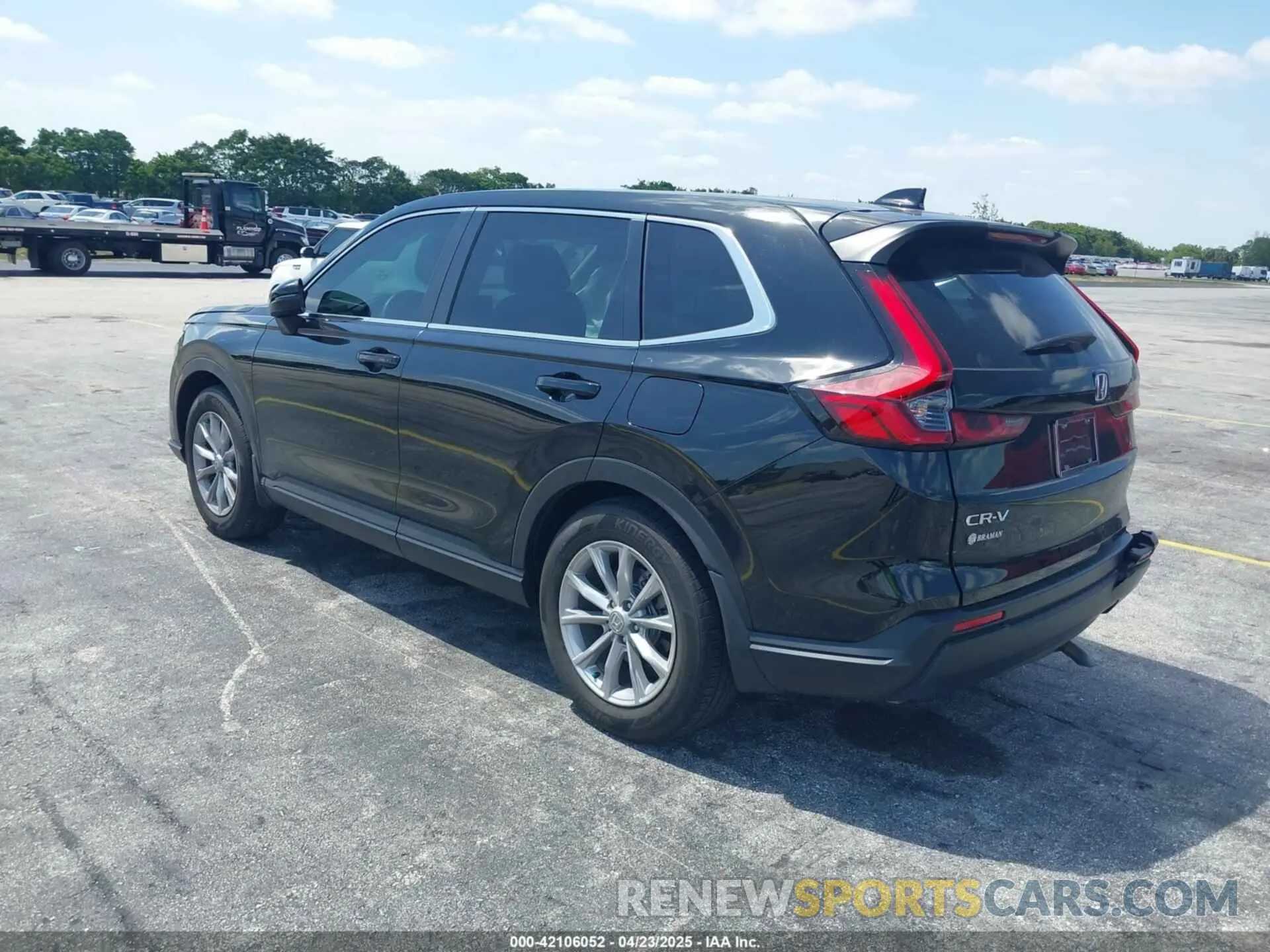 3 Photograph of a damaged car 2HKRS3H47RH302024 HONDA CR-V 2024
