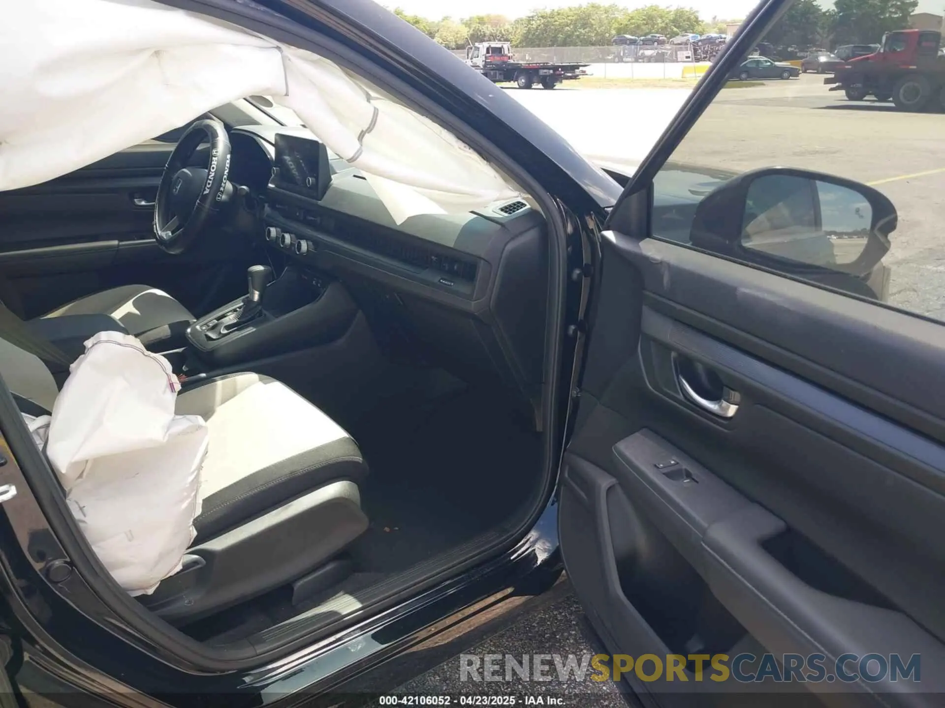 5 Photograph of a damaged car 2HKRS3H47RH302024 HONDA CR-V 2024