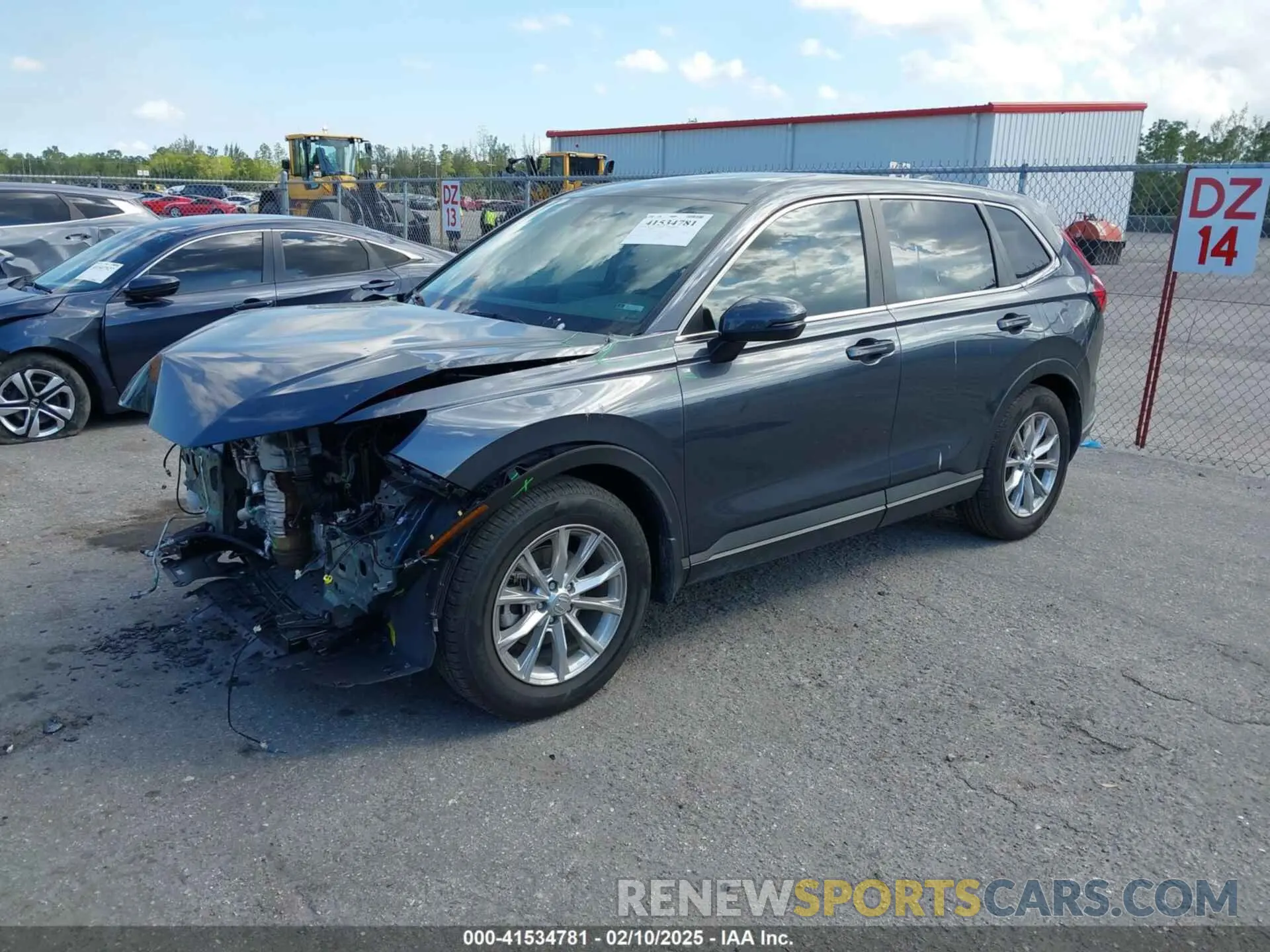 2 Photograph of a damaged car 2HKRS3H47RH328977 HONDA CR-V 2024