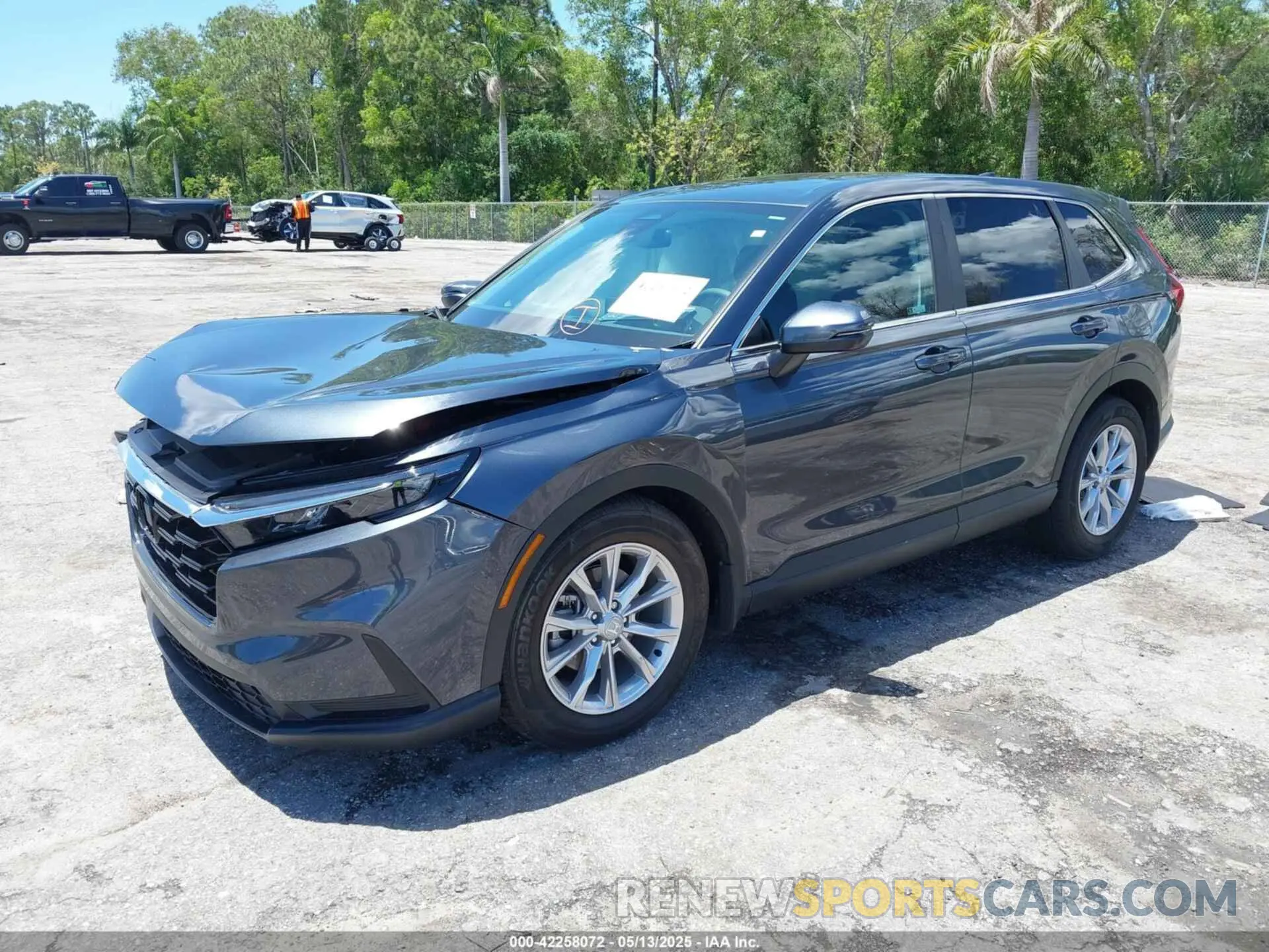 2 Photograph of a damaged car 2HKRS3H49RH334392 HONDA CR-V 2024