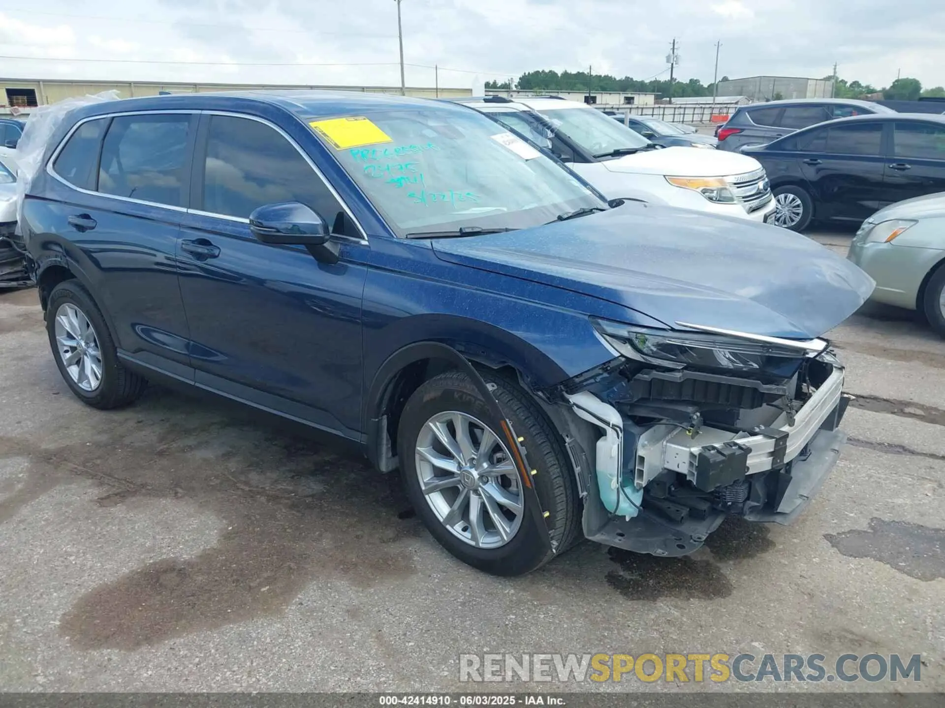 1 Photograph of a damaged car 2HKRS3H4XRH315088 HONDA CR-V 2024