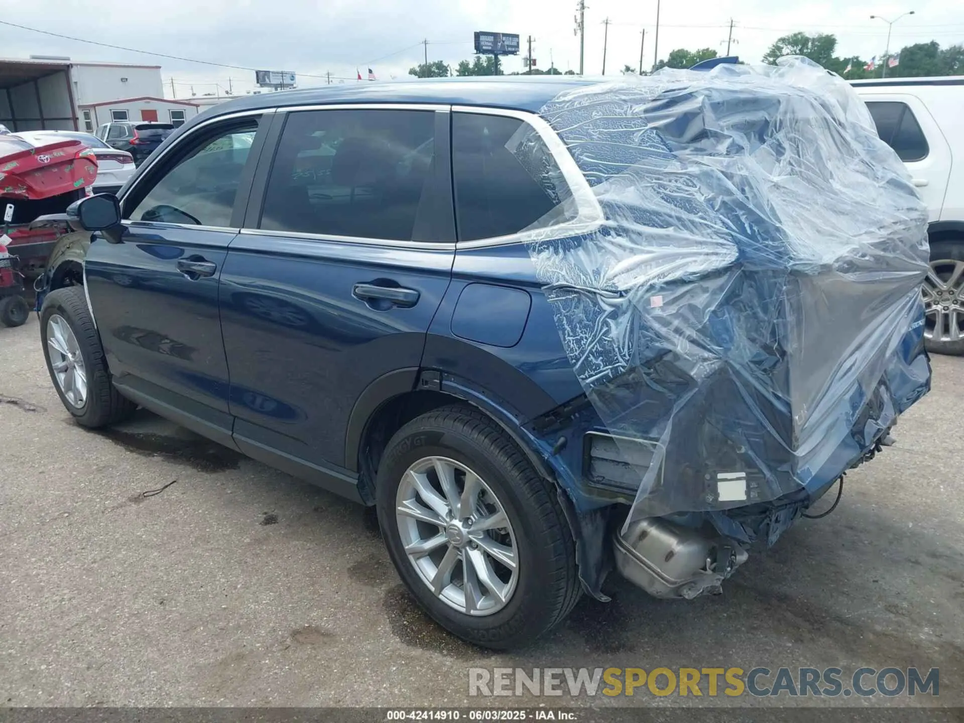 3 Photograph of a damaged car 2HKRS3H4XRH315088 HONDA CR-V 2024
