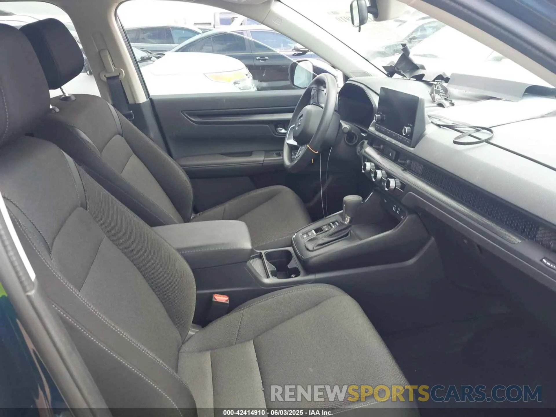 5 Photograph of a damaged car 2HKRS3H4XRH315088 HONDA CR-V 2024