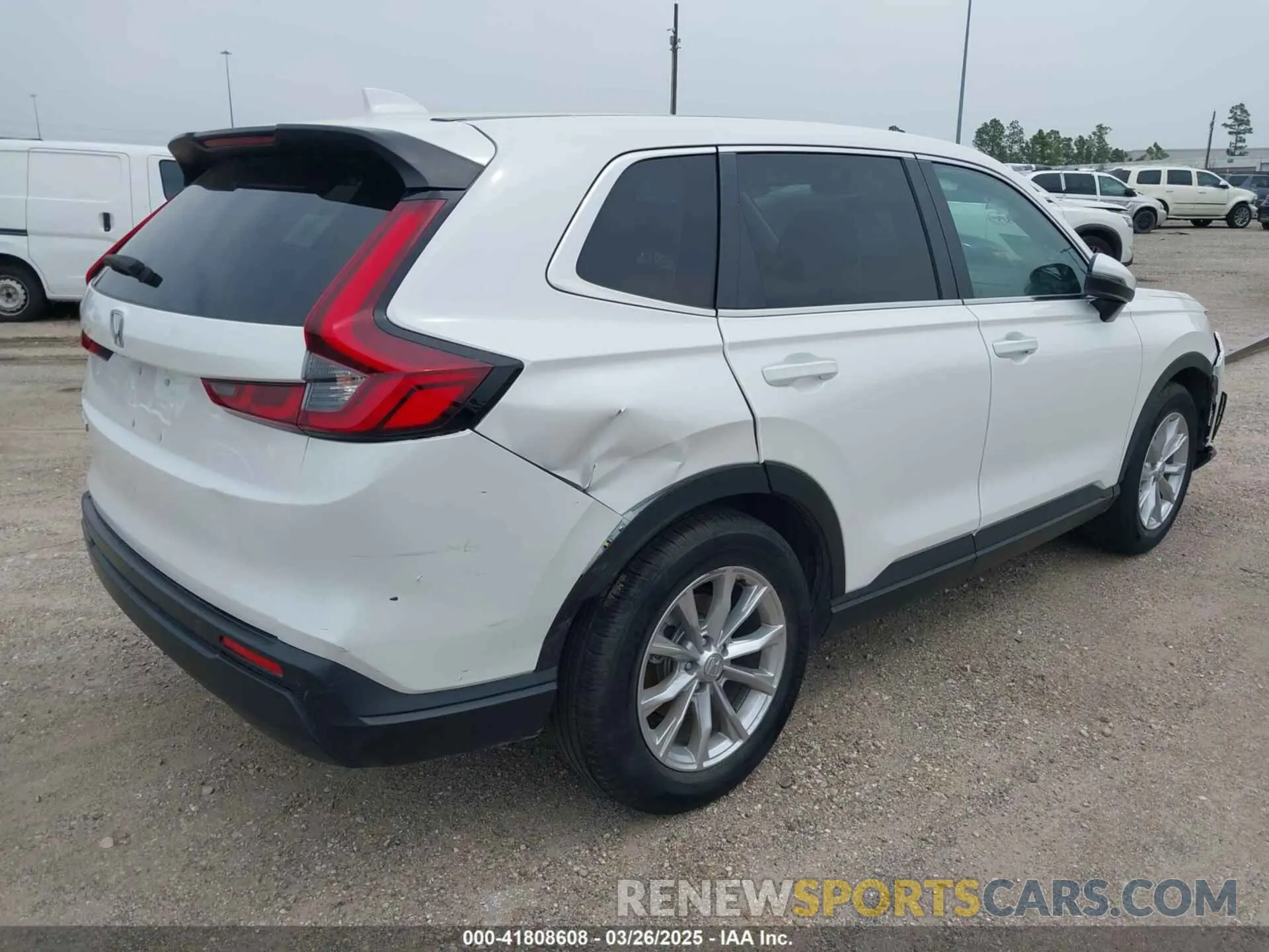 4 Photograph of a damaged car 2HKRS3H70RH320522 HONDA CR-V 2024