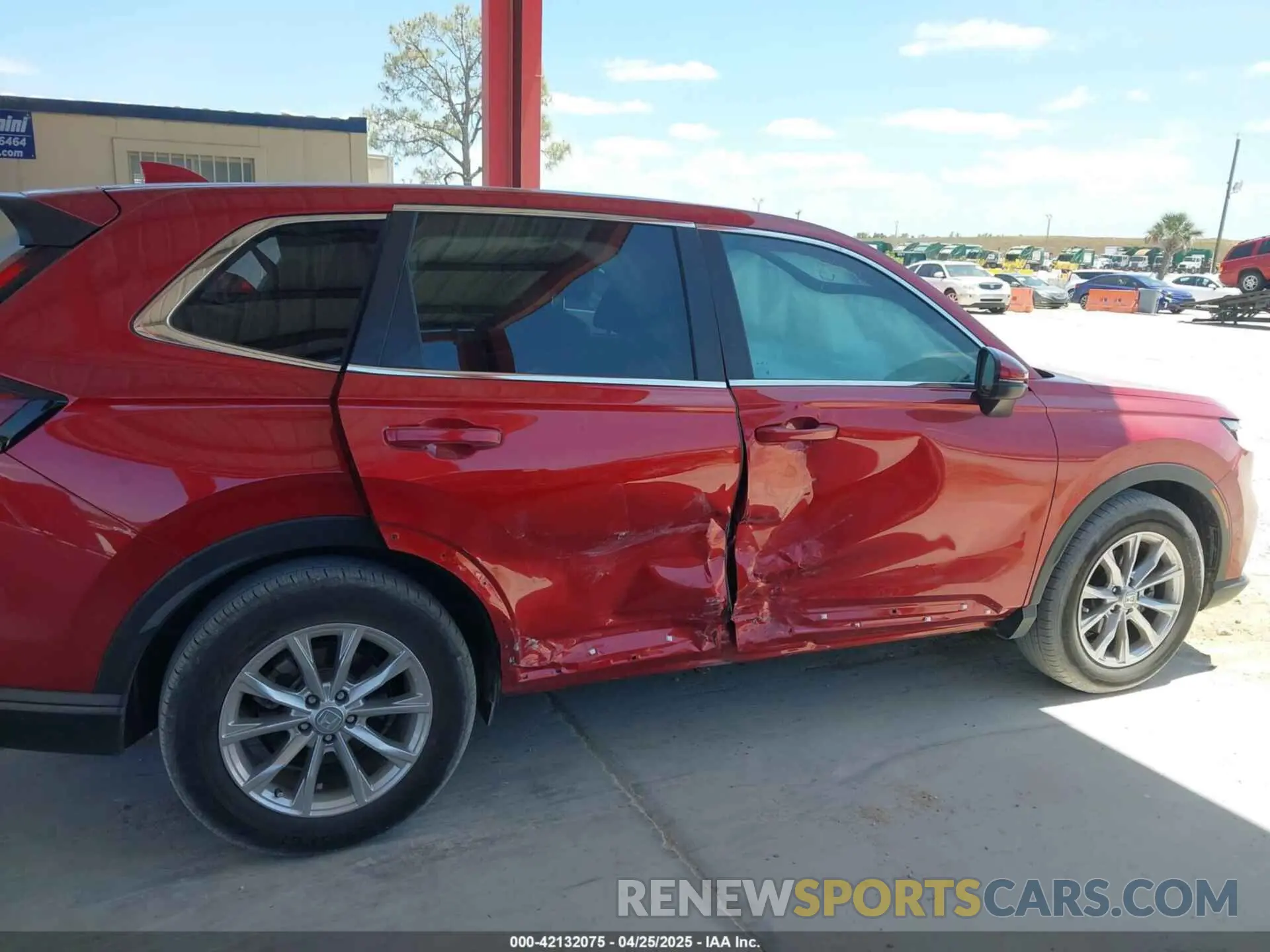 6 Photograph of a damaged car 2HKRS3H73RH300989 HONDA CR-V 2024