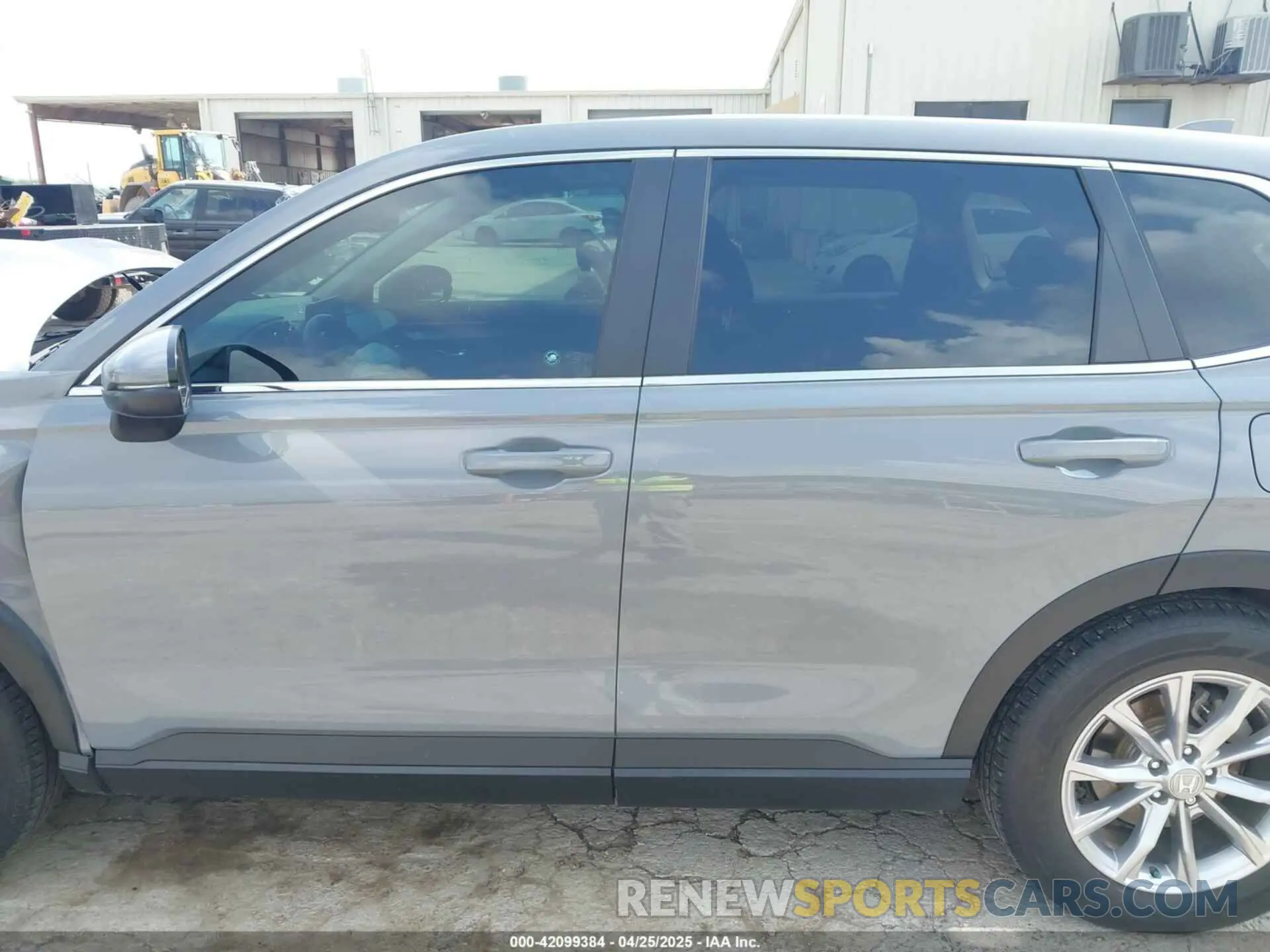14 Photograph of a damaged car 2HKRS3H74RH318160 HONDA CR-V 2024