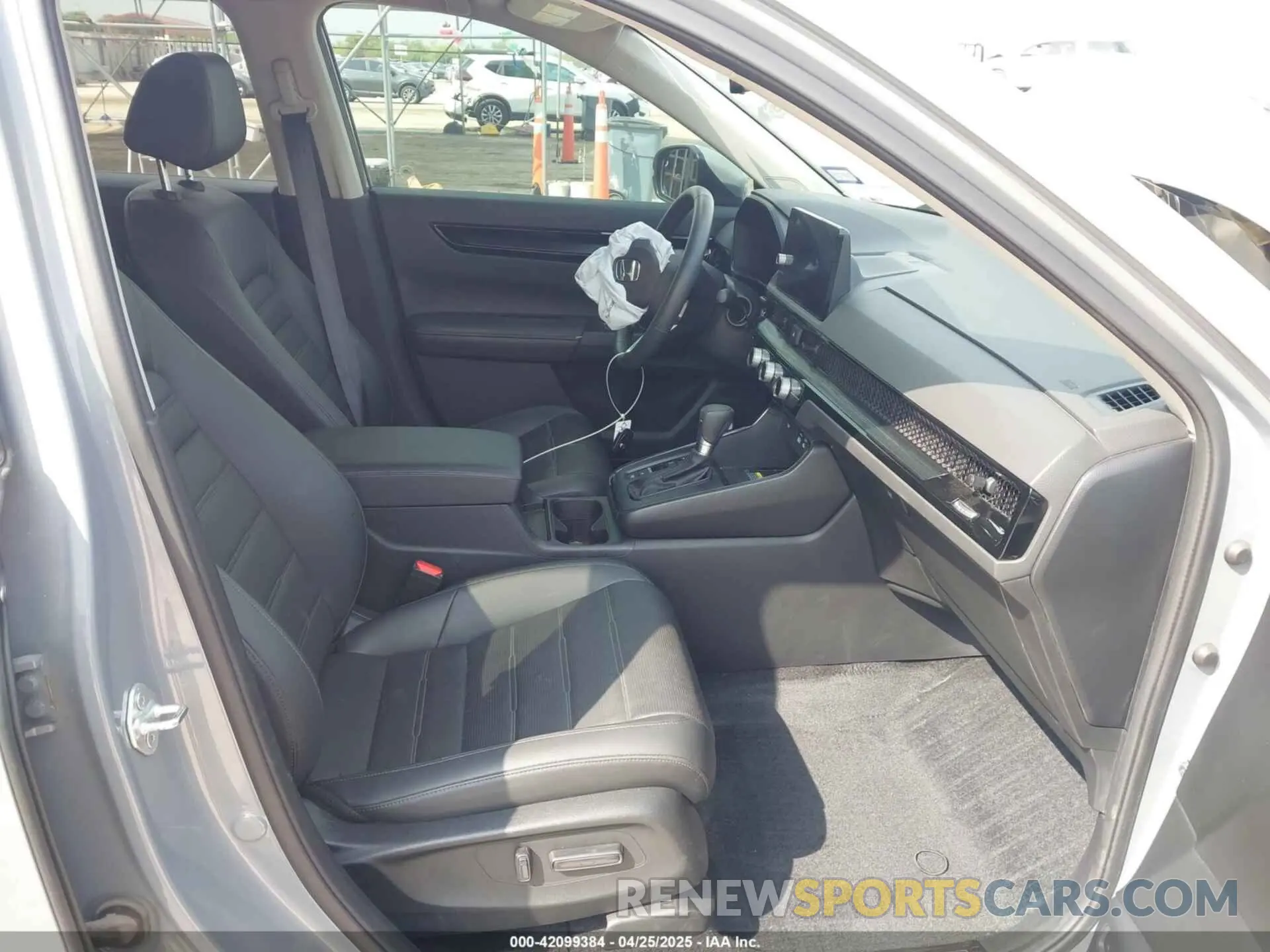 5 Photograph of a damaged car 2HKRS3H74RH318160 HONDA CR-V 2024