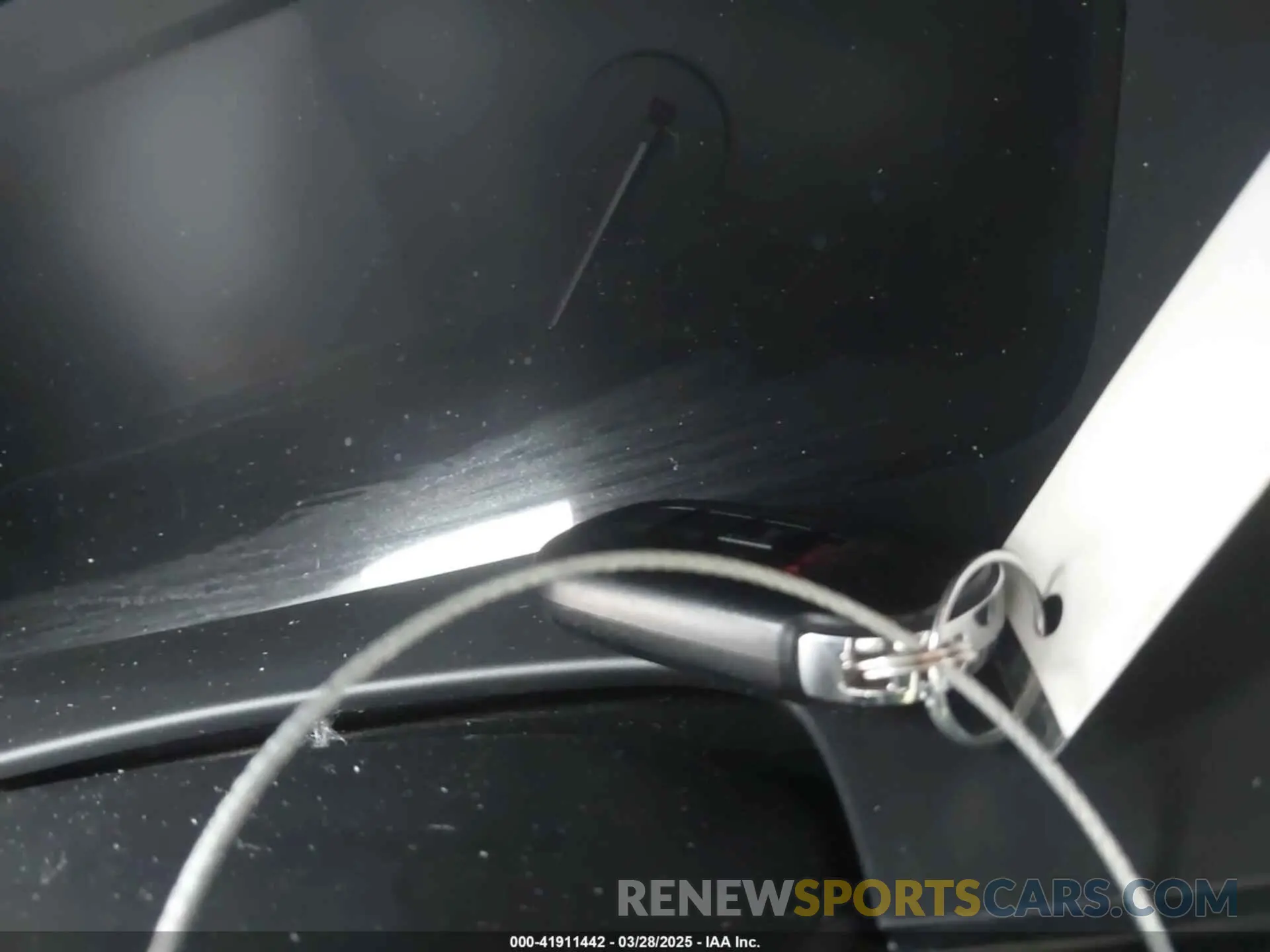 11 Photograph of a damaged car 2HKRS3H75RH312738 HONDA CR-V 2024
