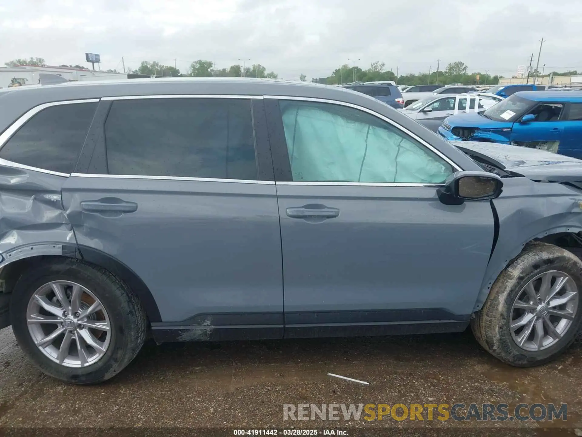 13 Photograph of a damaged car 2HKRS3H75RH312738 HONDA CR-V 2024