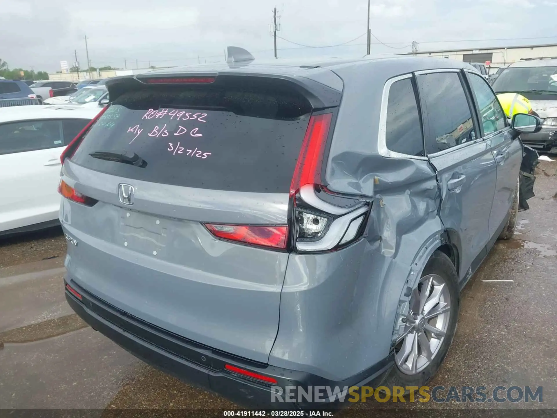 4 Photograph of a damaged car 2HKRS3H75RH312738 HONDA CR-V 2024