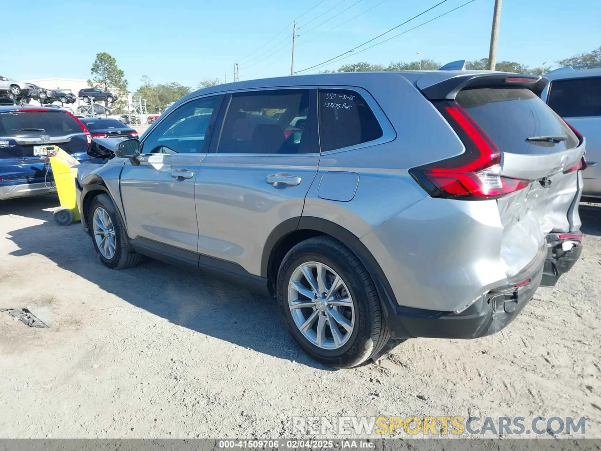 3 Photograph of a damaged car 2HKRS3H76RH309556 HONDA CR-V 2024