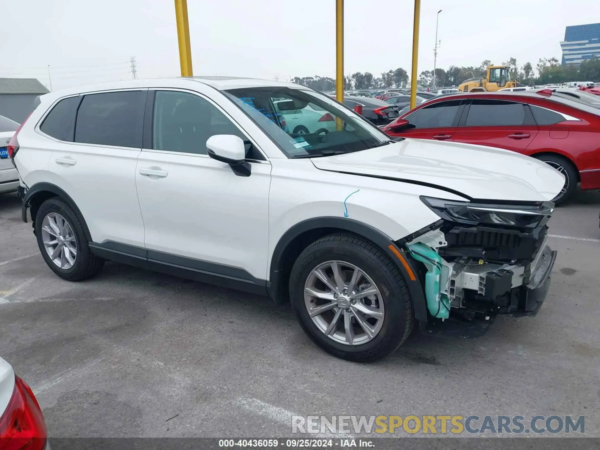 14 Photograph of a damaged car 2HKRS3H76RH322677 HONDA CR-V 2024