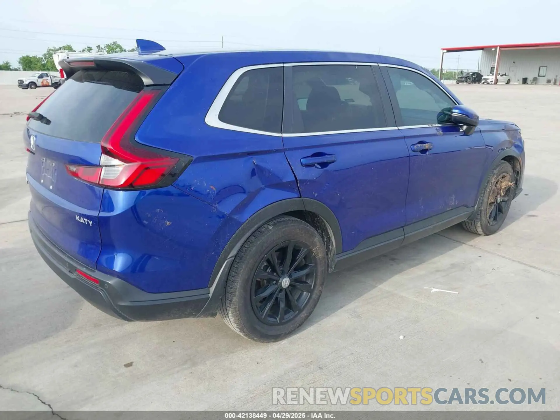 4 Photograph of a damaged car 2HKRS3H78RH329307 HONDA CR-V 2024