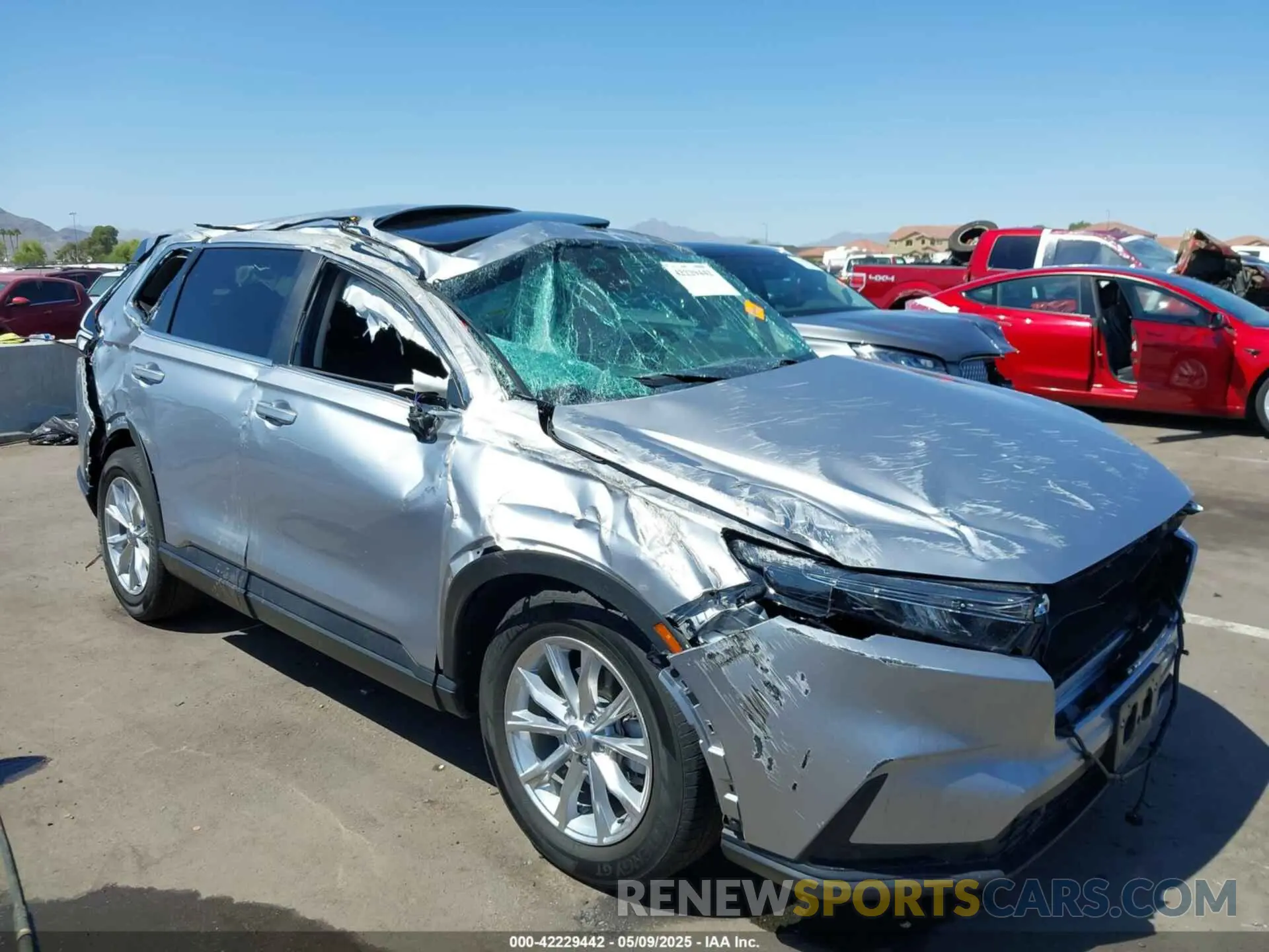 1 Photograph of a damaged car 2HKRS3H79RH308885 HONDA CR-V 2024