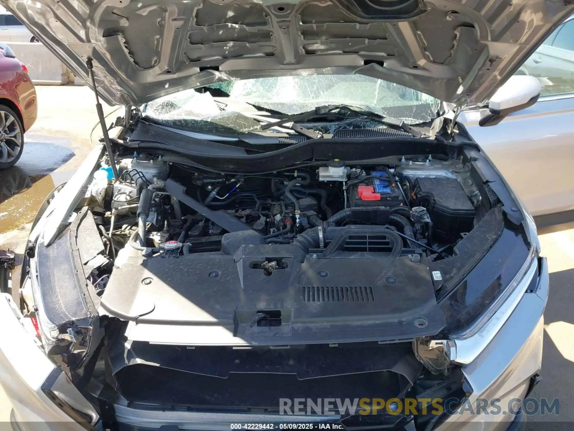 10 Photograph of a damaged car 2HKRS3H79RH308885 HONDA CR-V 2024