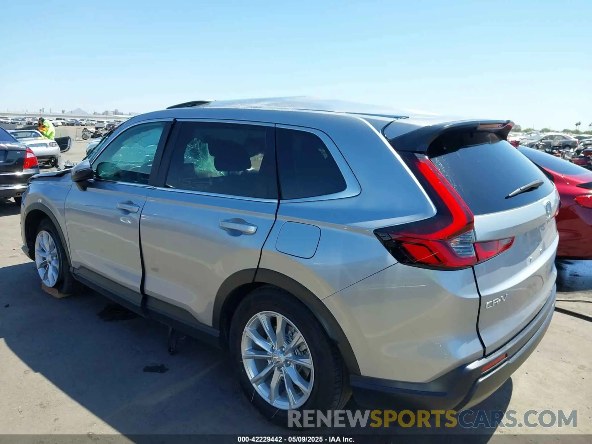 3 Photograph of a damaged car 2HKRS3H79RH308885 HONDA CR-V 2024