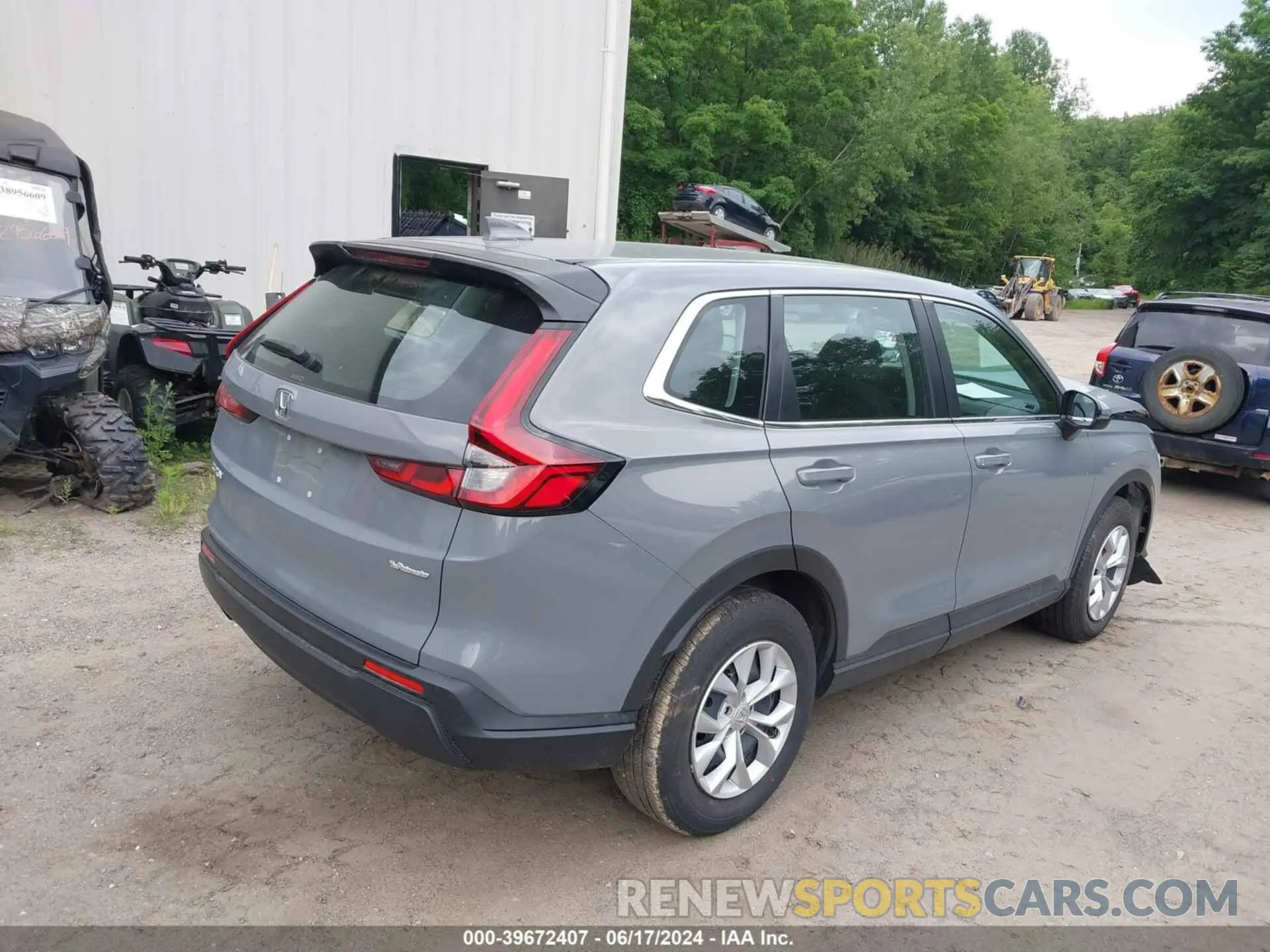 4 Photograph of a damaged car 2HKRS4H20RH436605 HONDA CR-V 2024