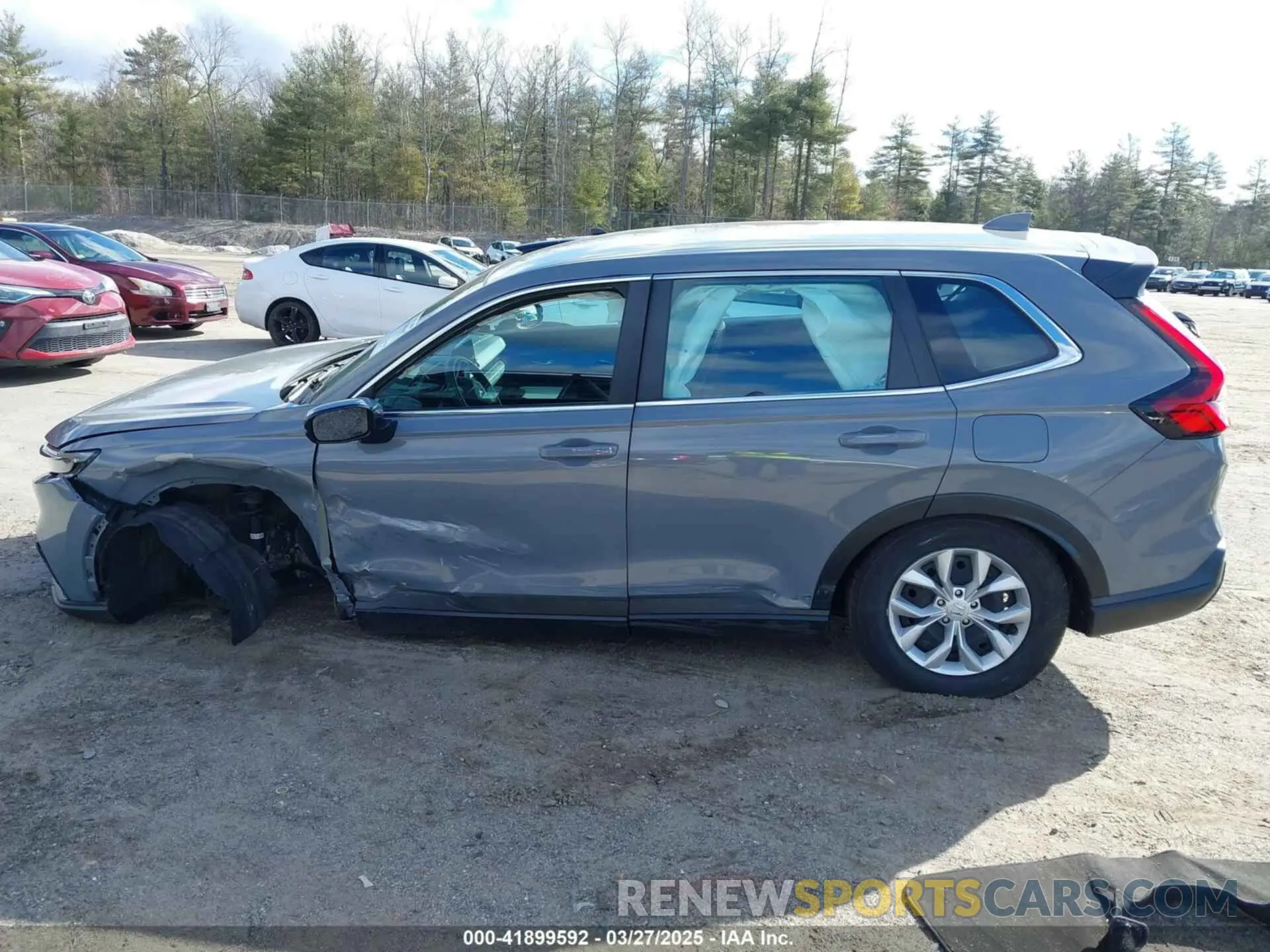 15 Photograph of a damaged car 2HKRS4H25RH430752 HONDA CR-V 2024