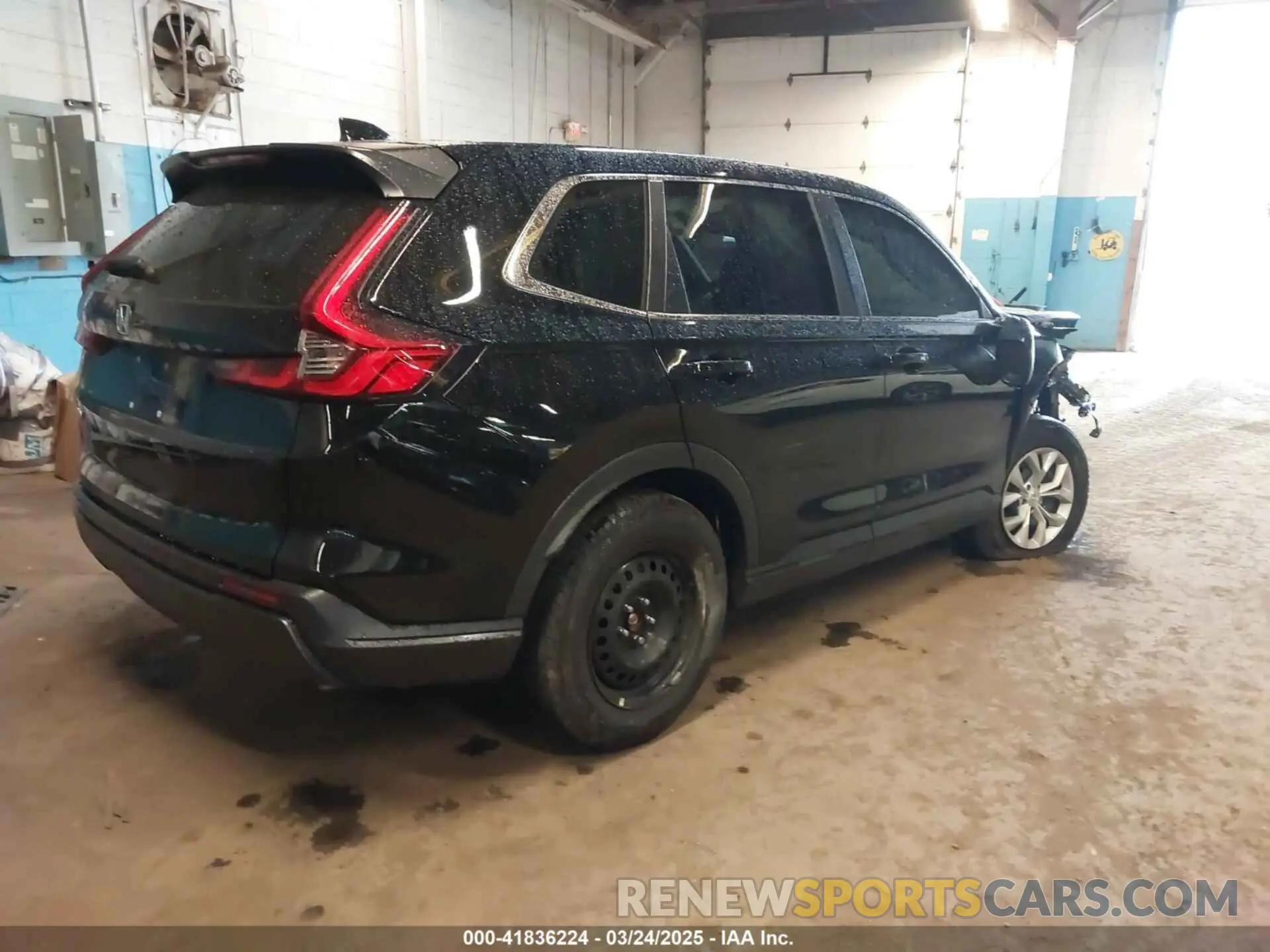 4 Photograph of a damaged car 2HKRS4H28RH425092 HONDA CR-V 2024