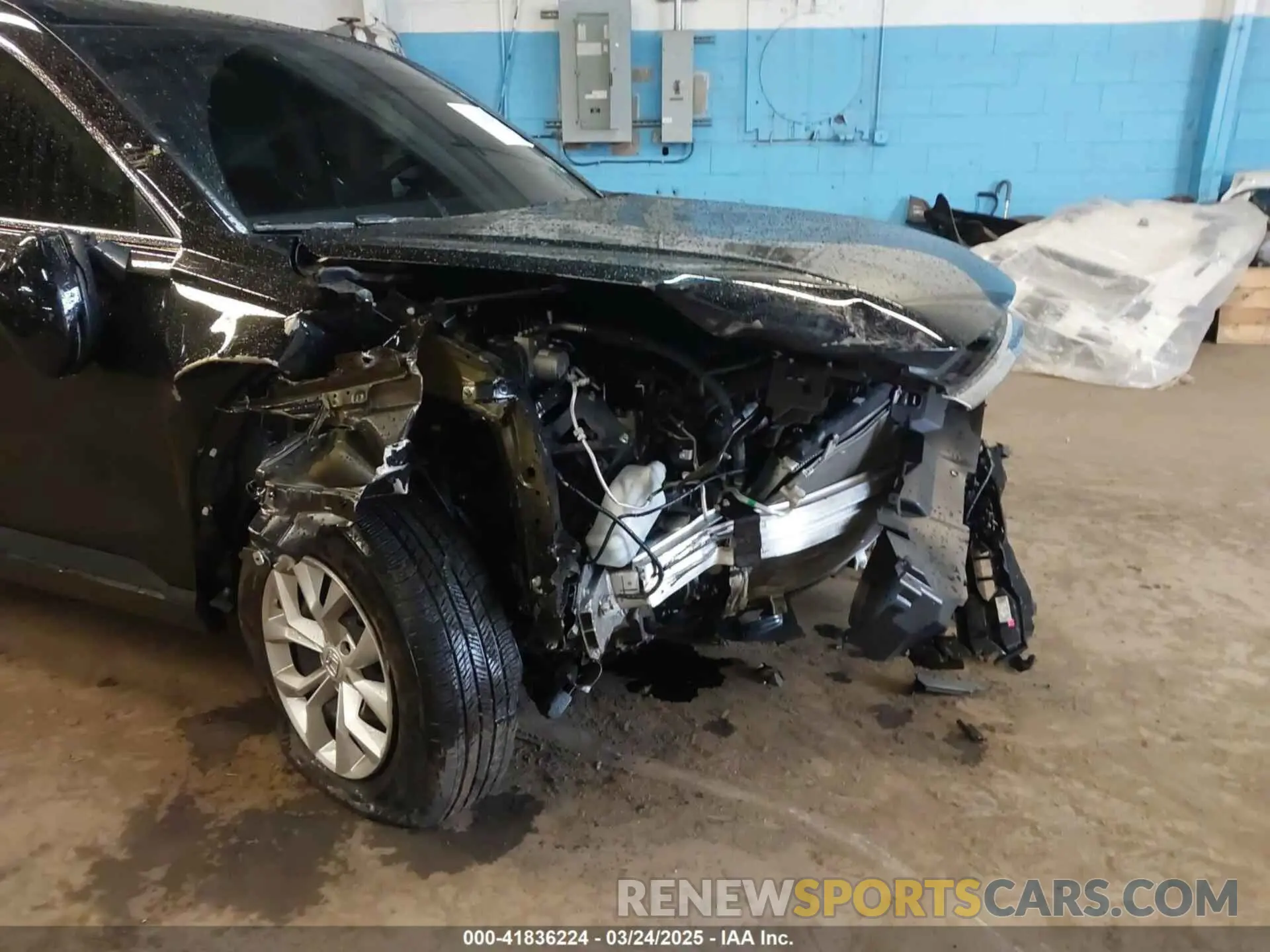 6 Photograph of a damaged car 2HKRS4H28RH425092 HONDA CR-V 2024