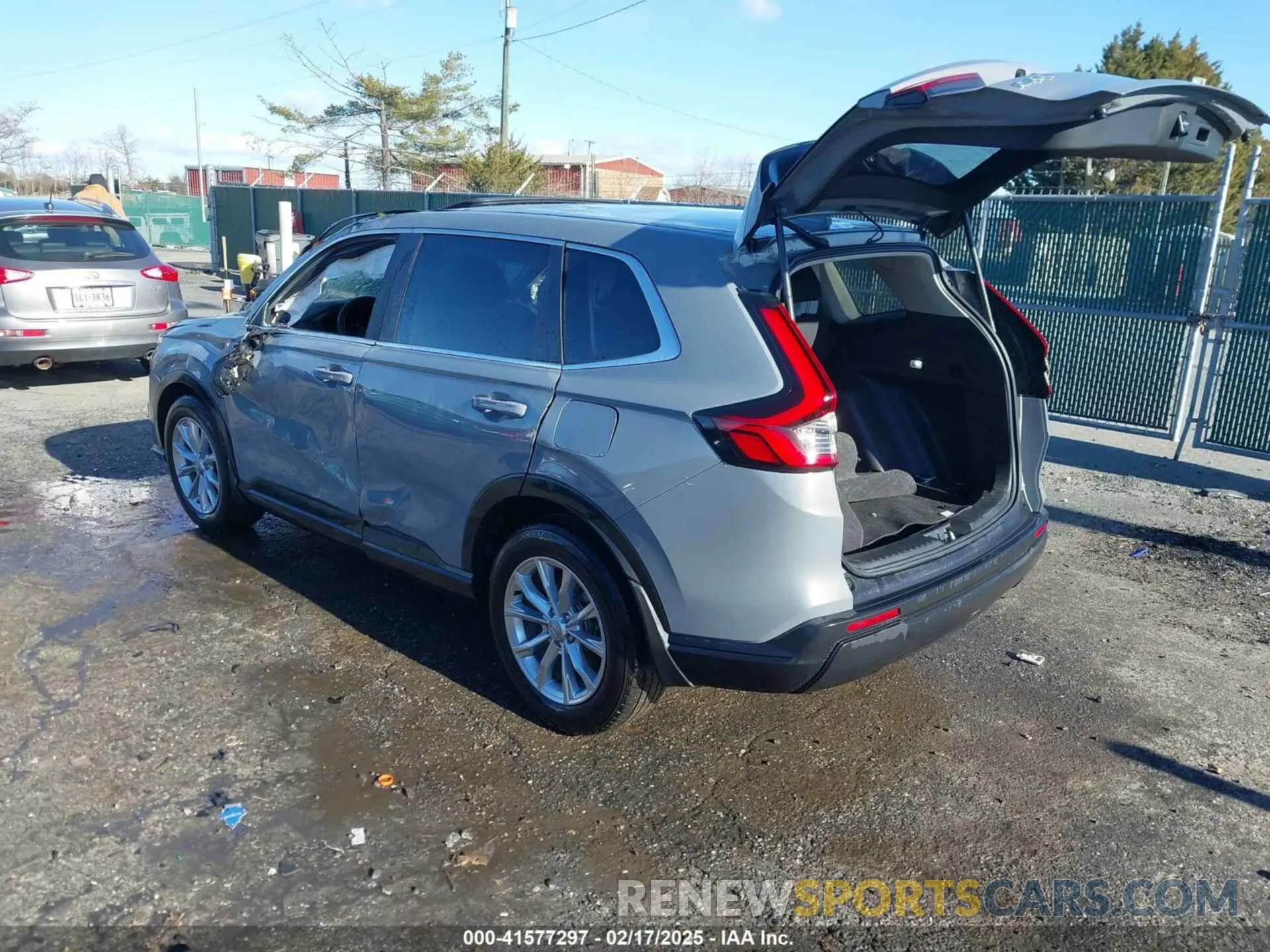 3 Photograph of a damaged car 2HKRS4H40RH431860 HONDA CR-V 2024