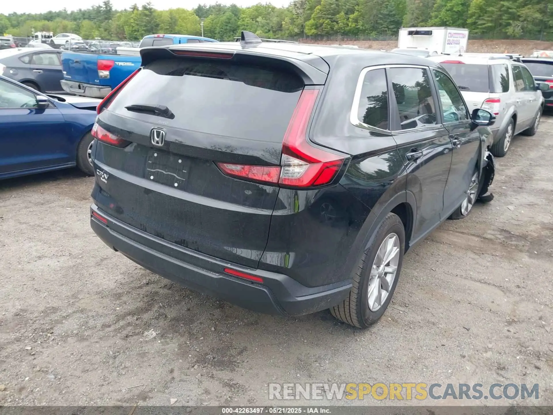 4 Photograph of a damaged car 2HKRS4H40RH454510 HONDA CR-V 2024