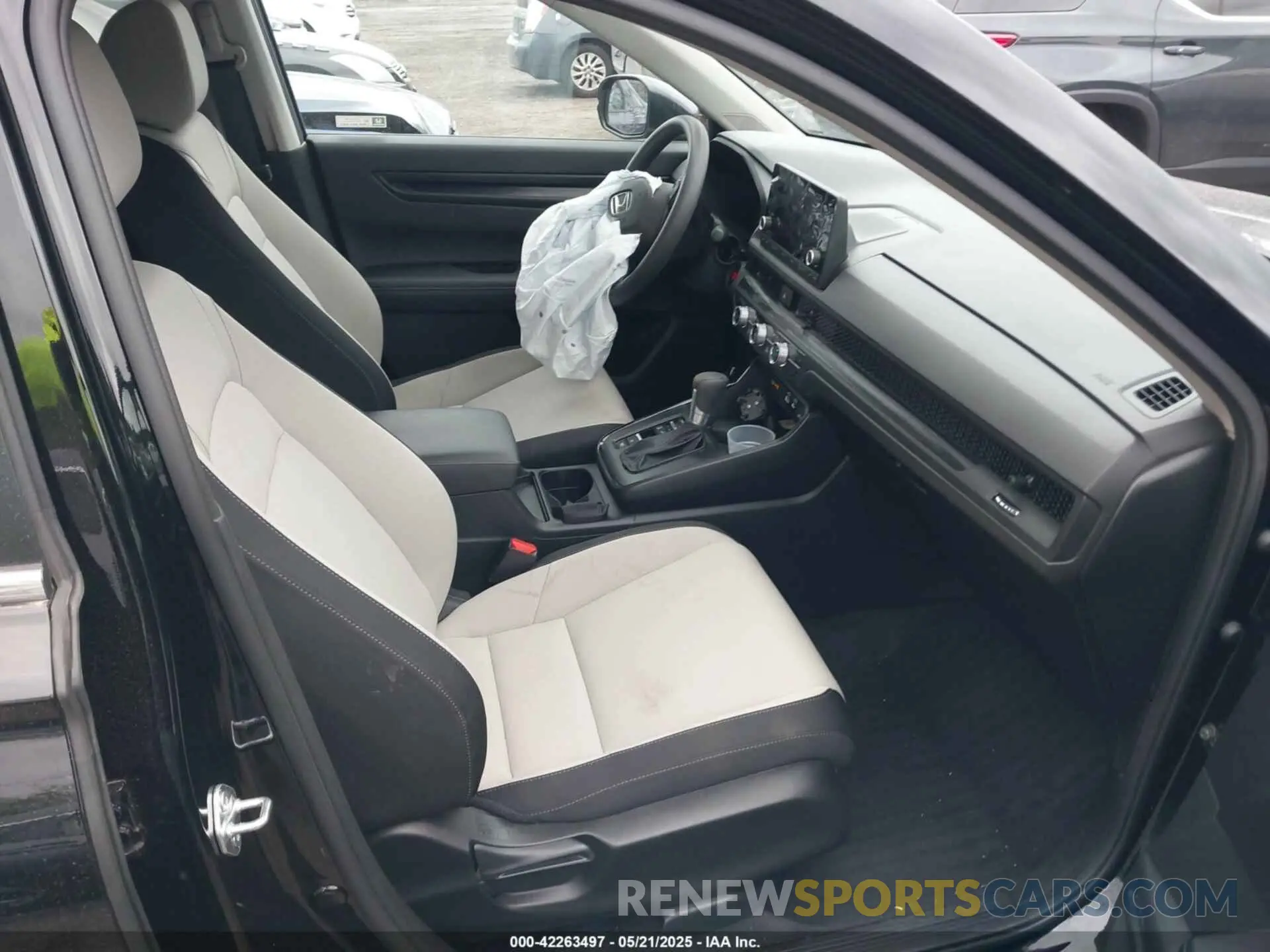 5 Photograph of a damaged car 2HKRS4H40RH454510 HONDA CR-V 2024