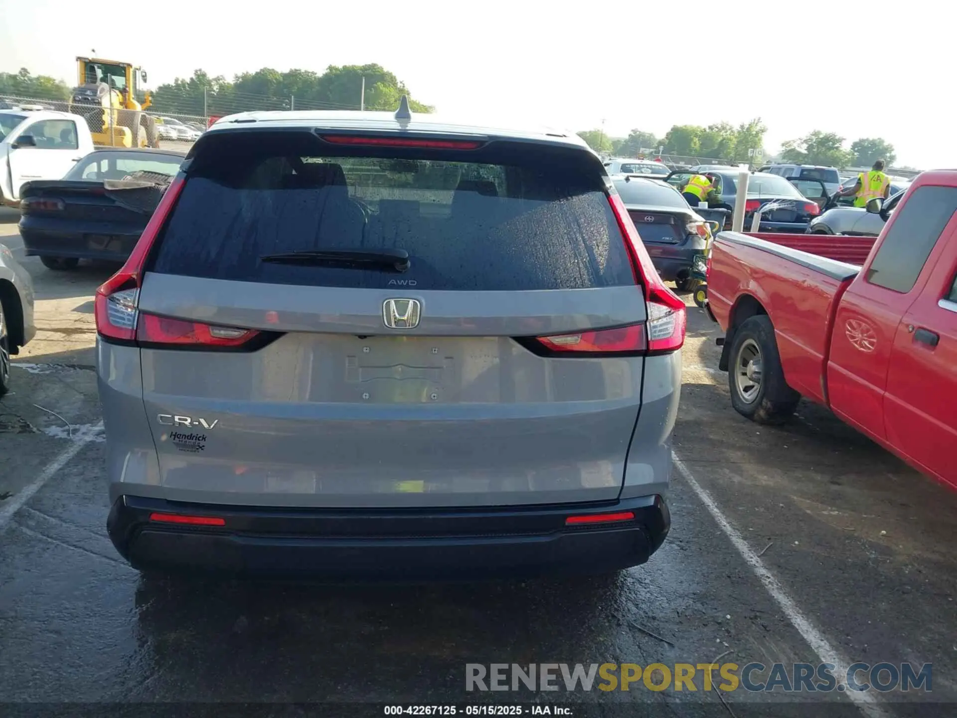 16 Photograph of a damaged car 2HKRS4H41RH418292 HONDA CR-V 2024