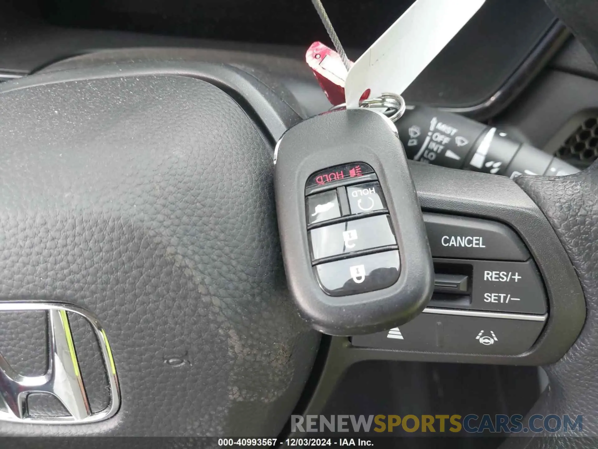 11 Photograph of a damaged car 2HKRS4H41RH438235 HONDA CR-V 2024