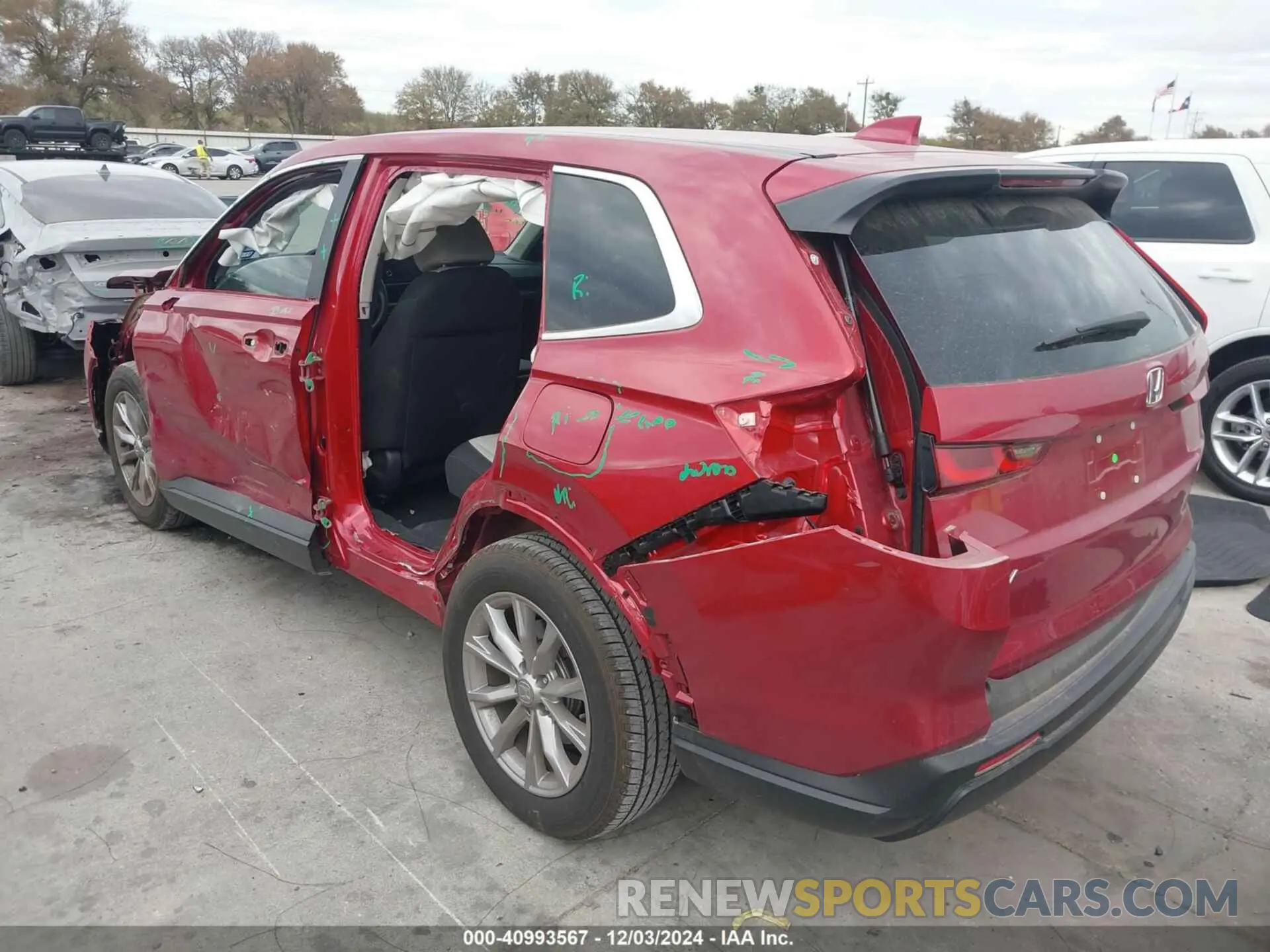 3 Photograph of a damaged car 2HKRS4H41RH438235 HONDA CR-V 2024