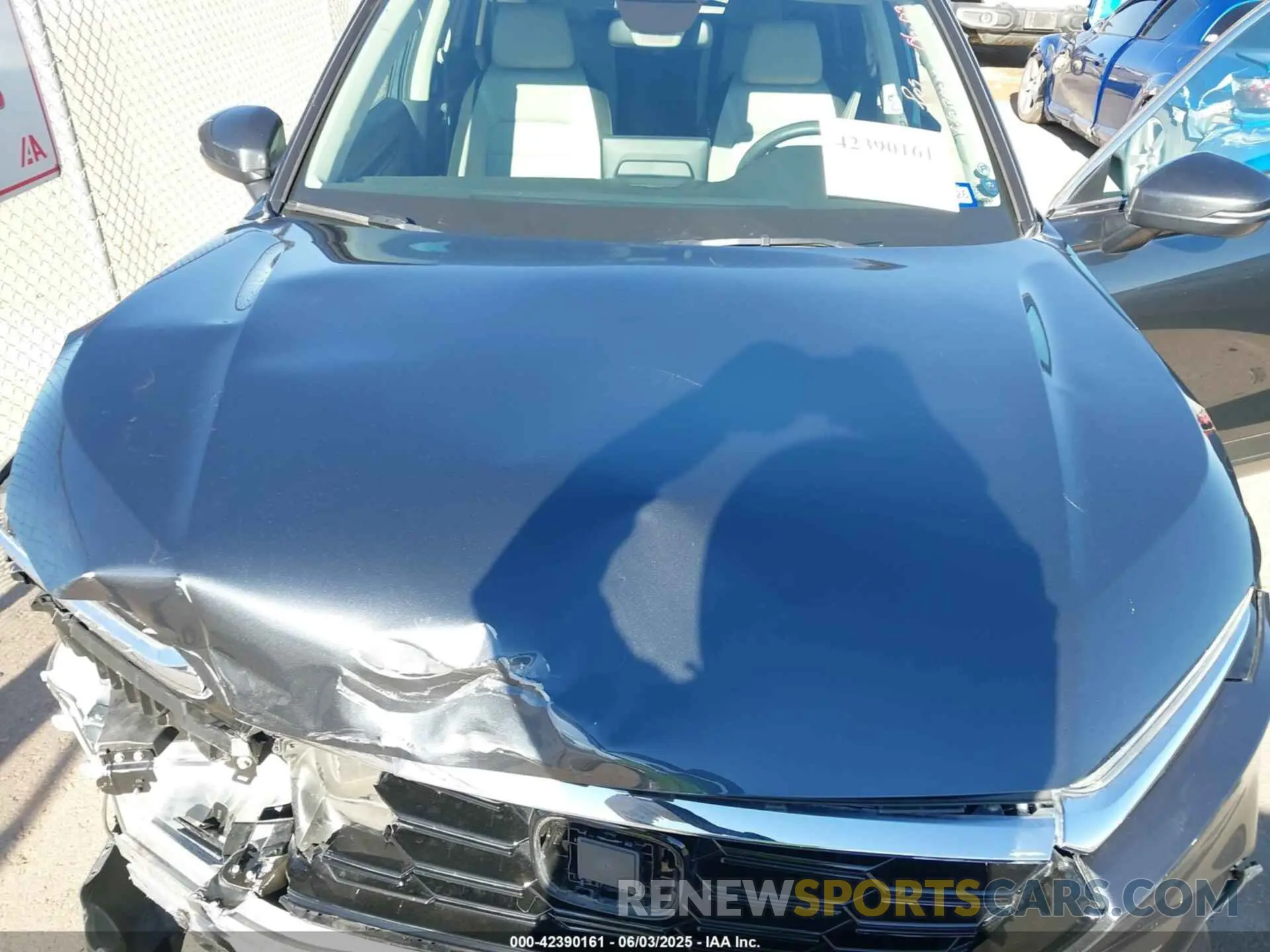 10 Photograph of a damaged car 2HKRS4H43RH448913 HONDA CR-V 2024