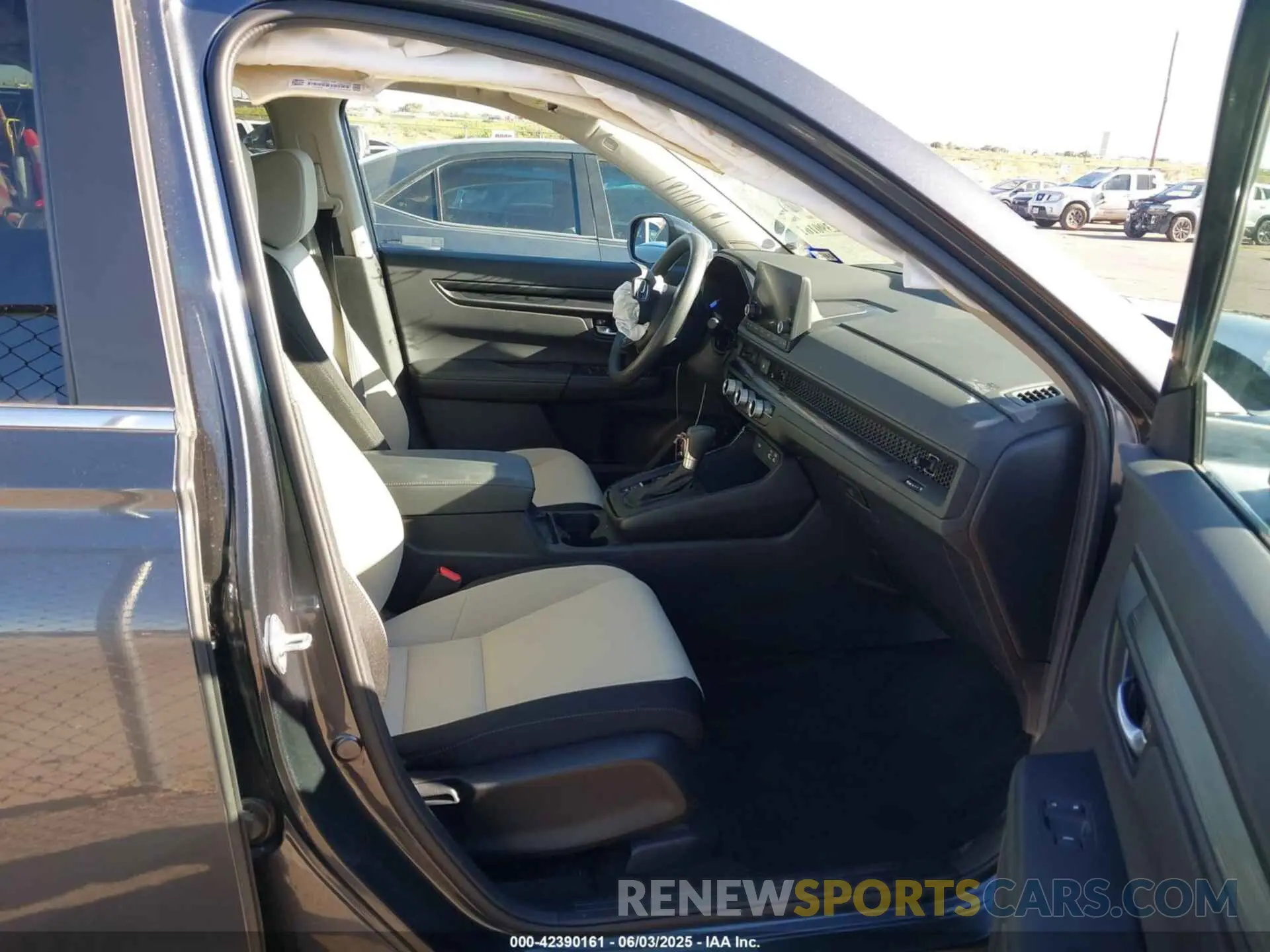 5 Photograph of a damaged car 2HKRS4H43RH448913 HONDA CR-V 2024