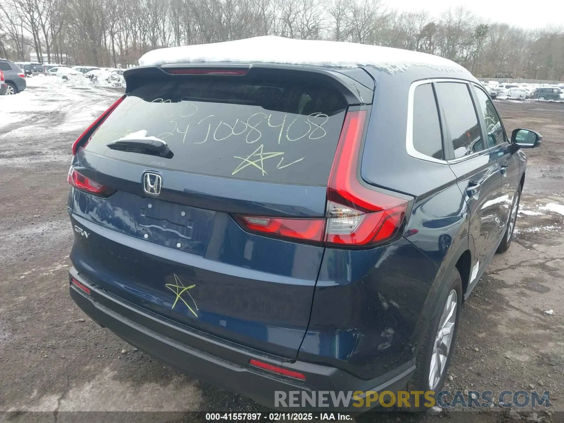 4 Photograph of a damaged car 2HKRS4H43RH449494 HONDA CR-V 2024