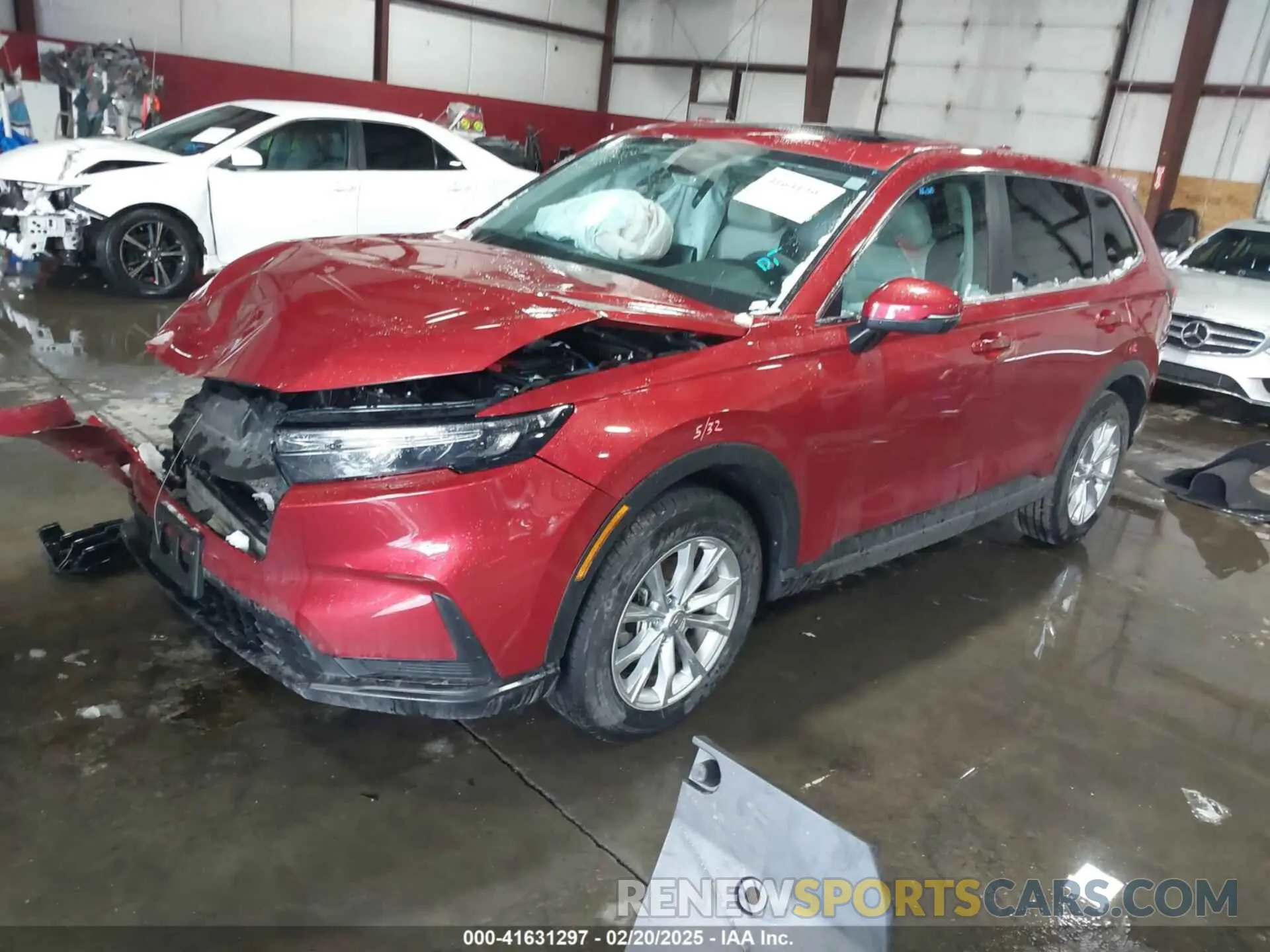 2 Photograph of a damaged car 2HKRS4H44RH413930 HONDA CR-V 2024