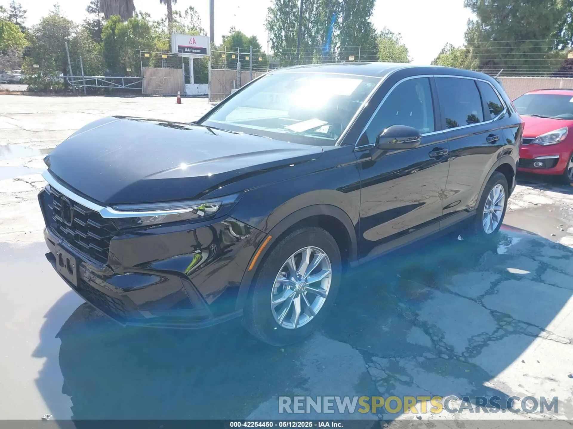 2 Photograph of a damaged car 2HKRS4H44RH435085 HONDA CR-V 2024