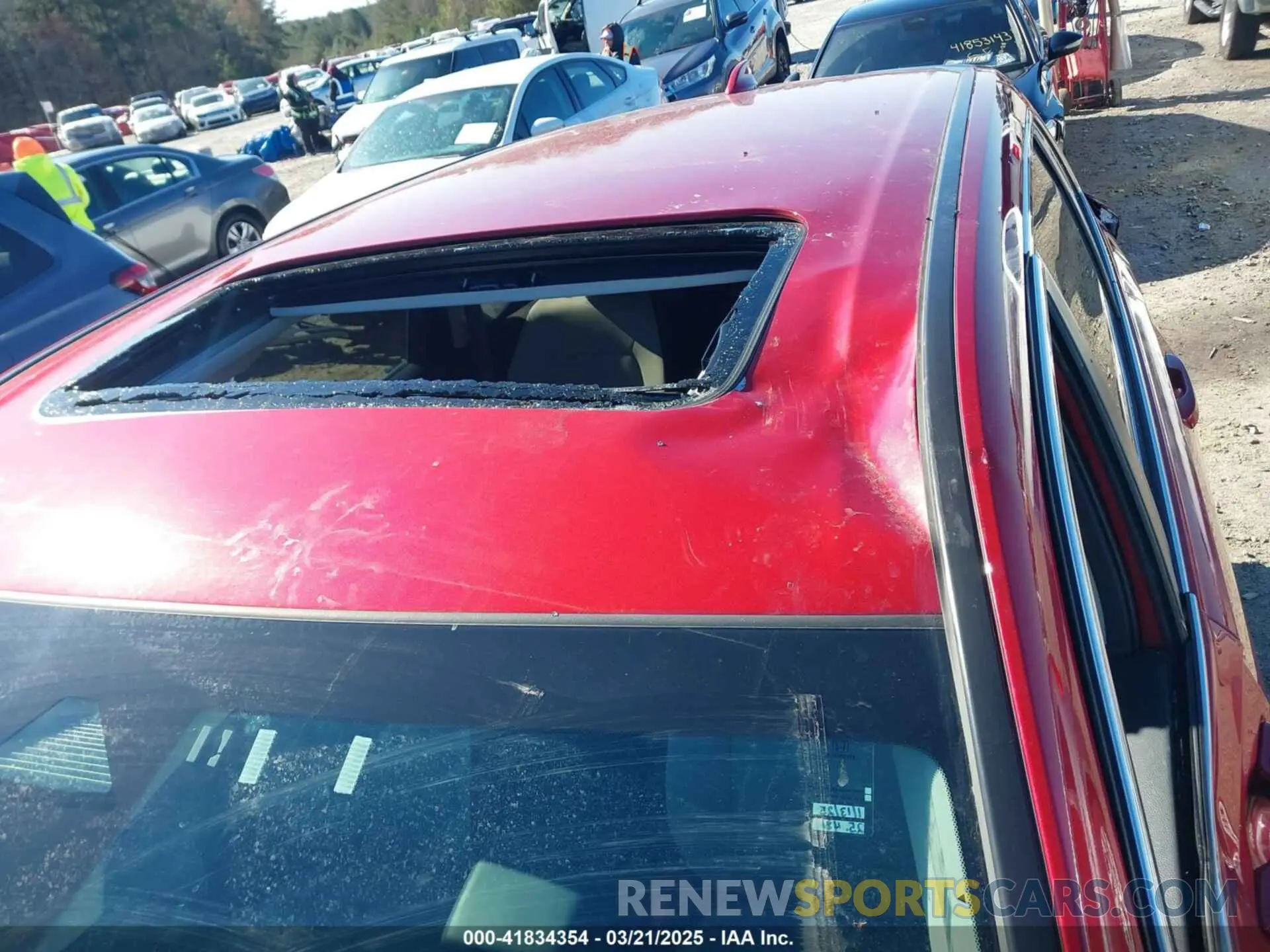 17 Photograph of a damaged car 2HKRS4H44RH465428 HONDA CR-V 2024