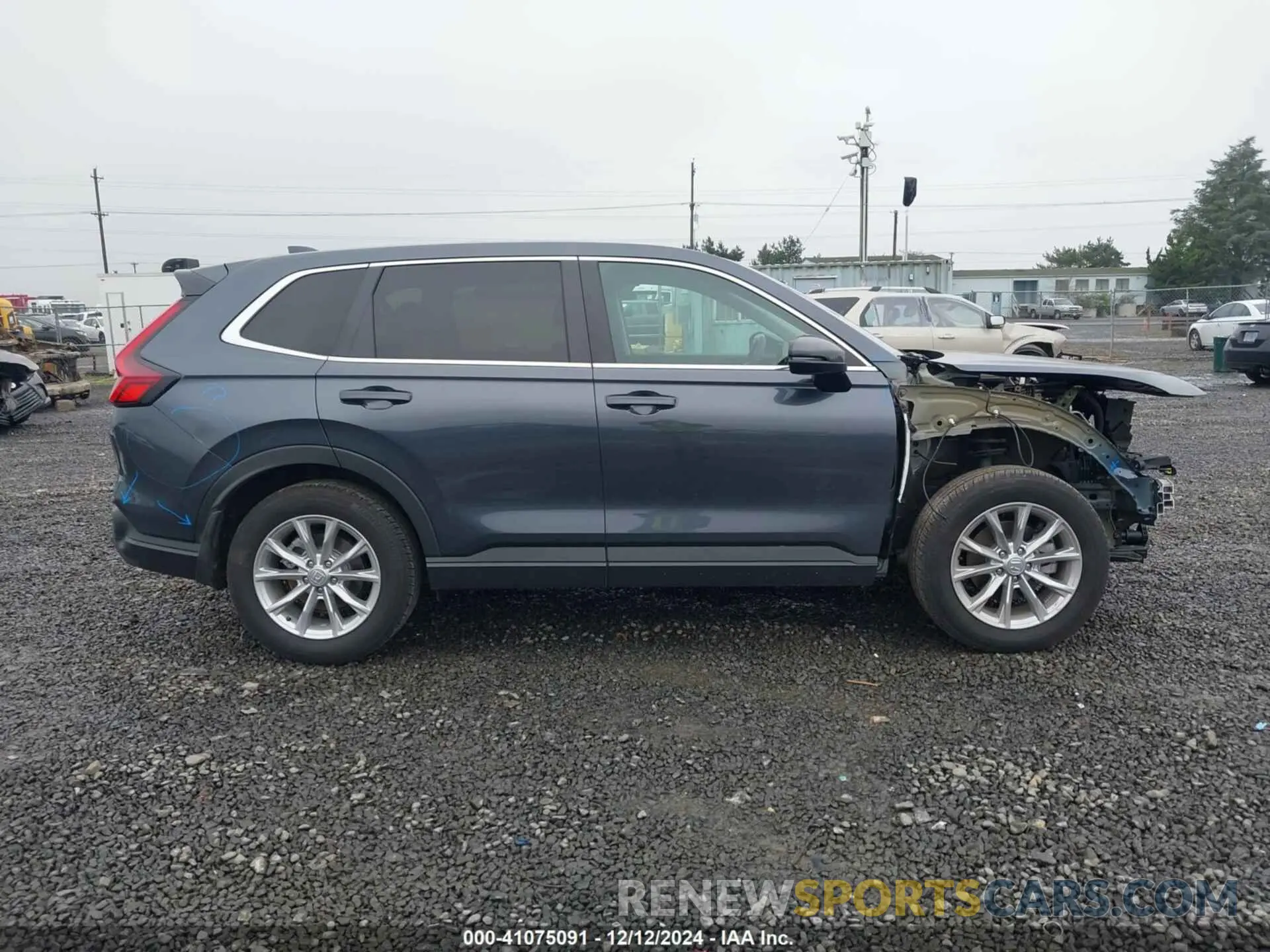 14 Photograph of a damaged car 2HKRS4H46RH420006 HONDA CR-V 2024