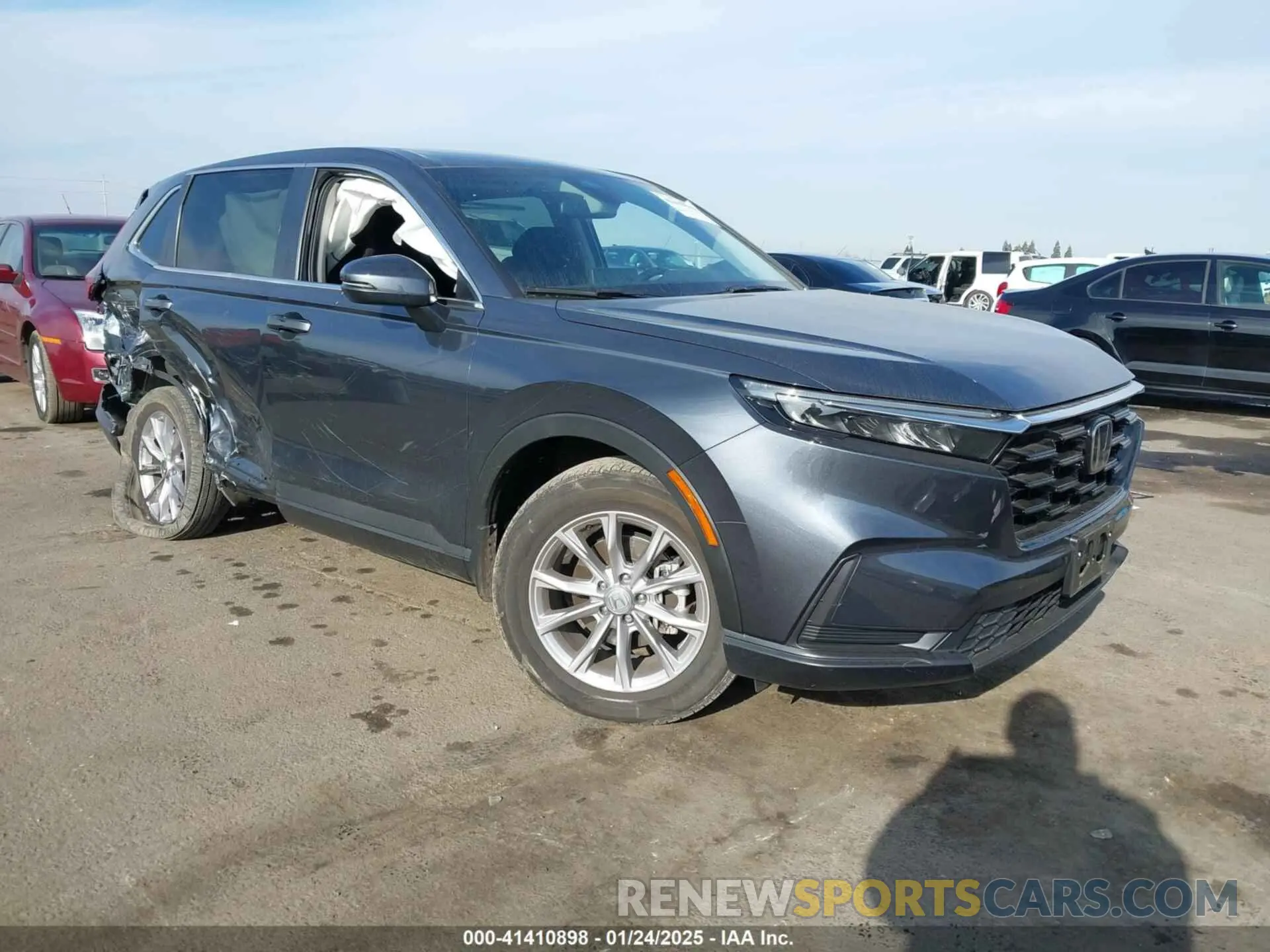 1 Photograph of a damaged car 2HKRS4H47RH414957 HONDA CR-V 2024