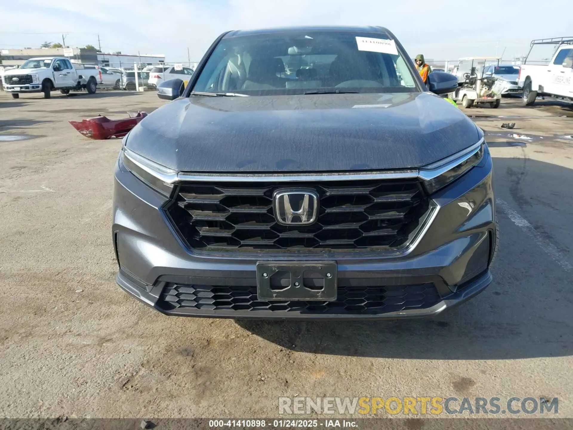 12 Photograph of a damaged car 2HKRS4H47RH414957 HONDA CR-V 2024