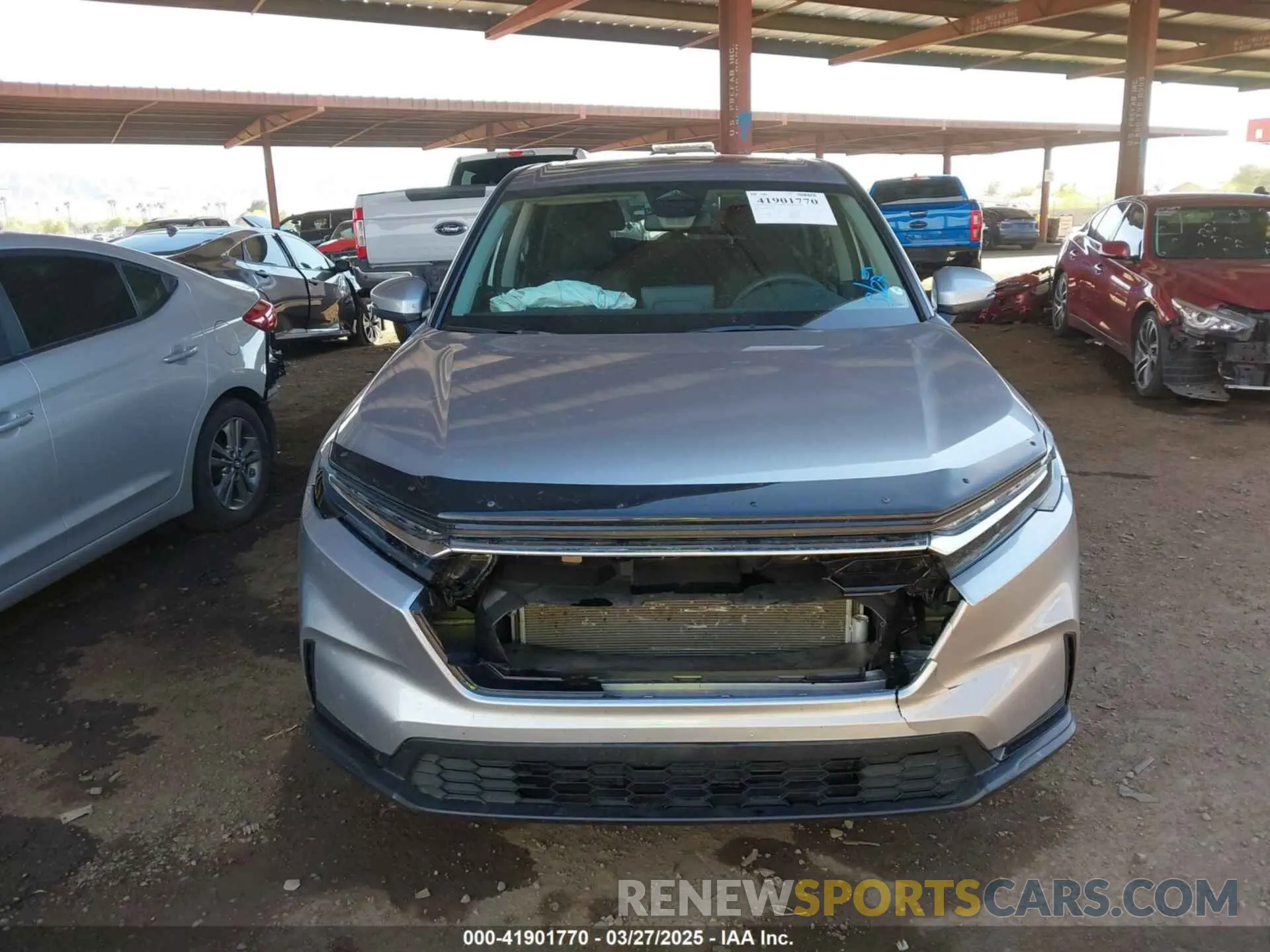 12 Photograph of a damaged car 2HKRS4H47RH416725 HONDA CR-V 2024