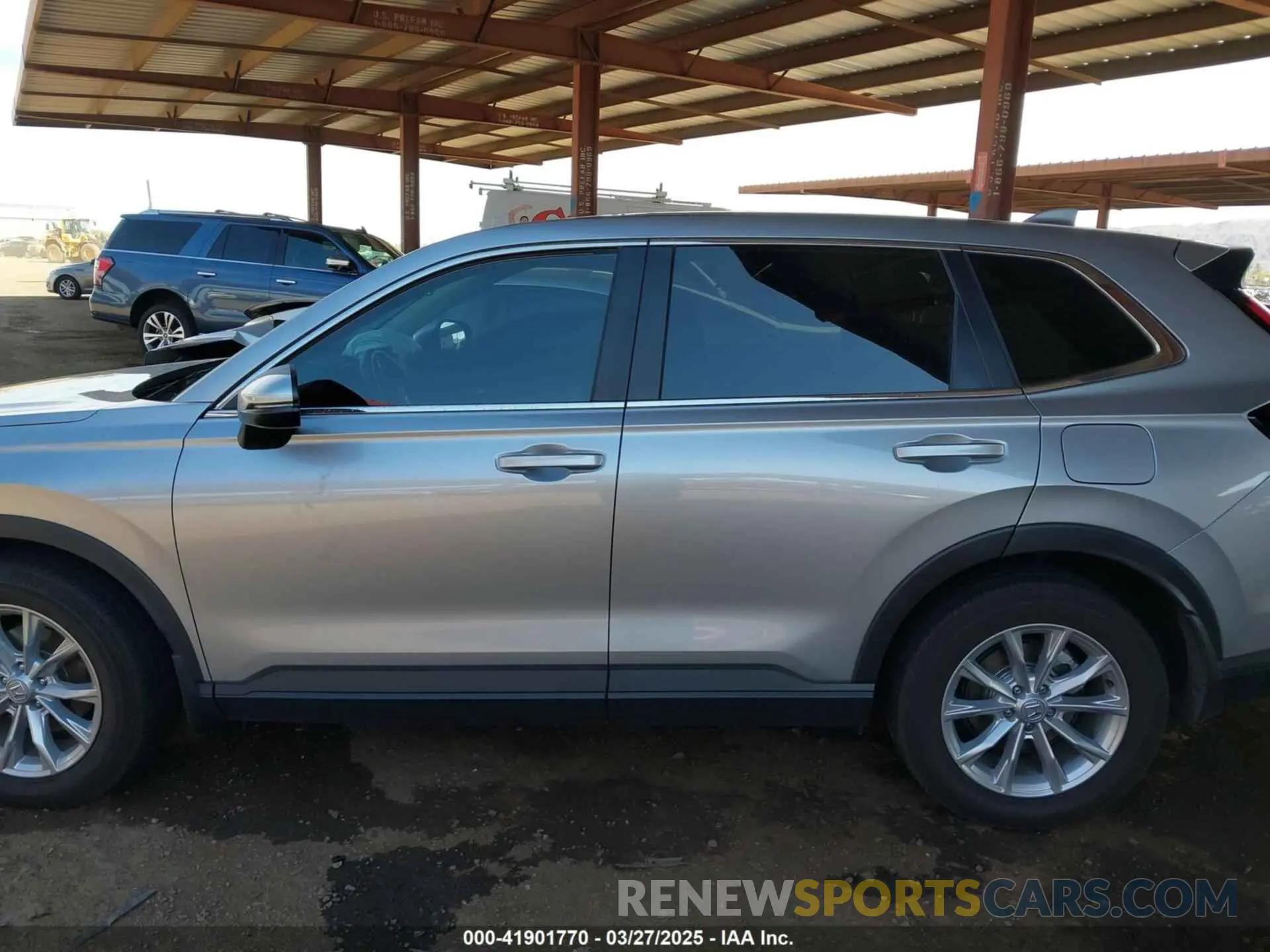 14 Photograph of a damaged car 2HKRS4H47RH416725 HONDA CR-V 2024