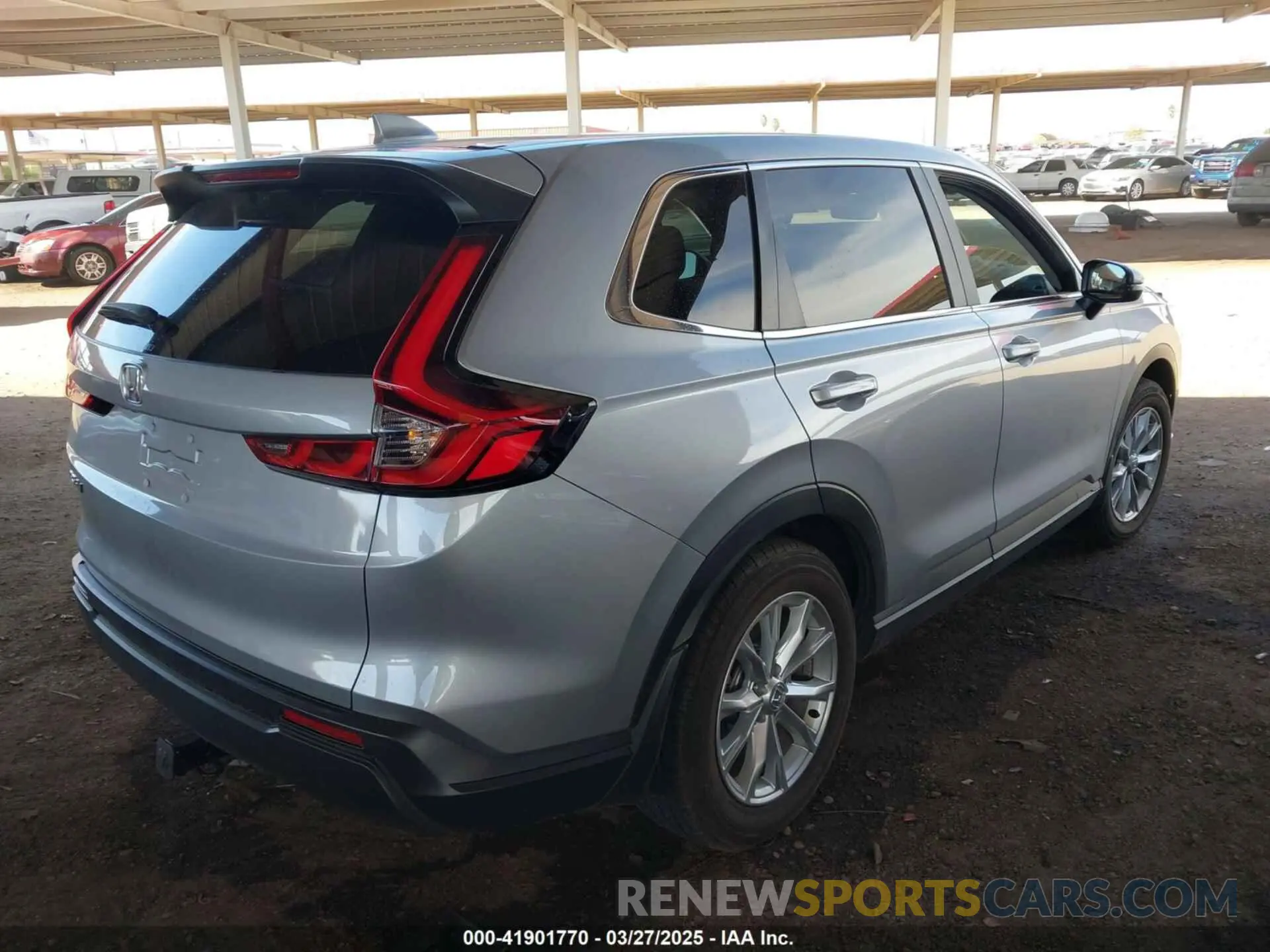 4 Photograph of a damaged car 2HKRS4H47RH416725 HONDA CR-V 2024