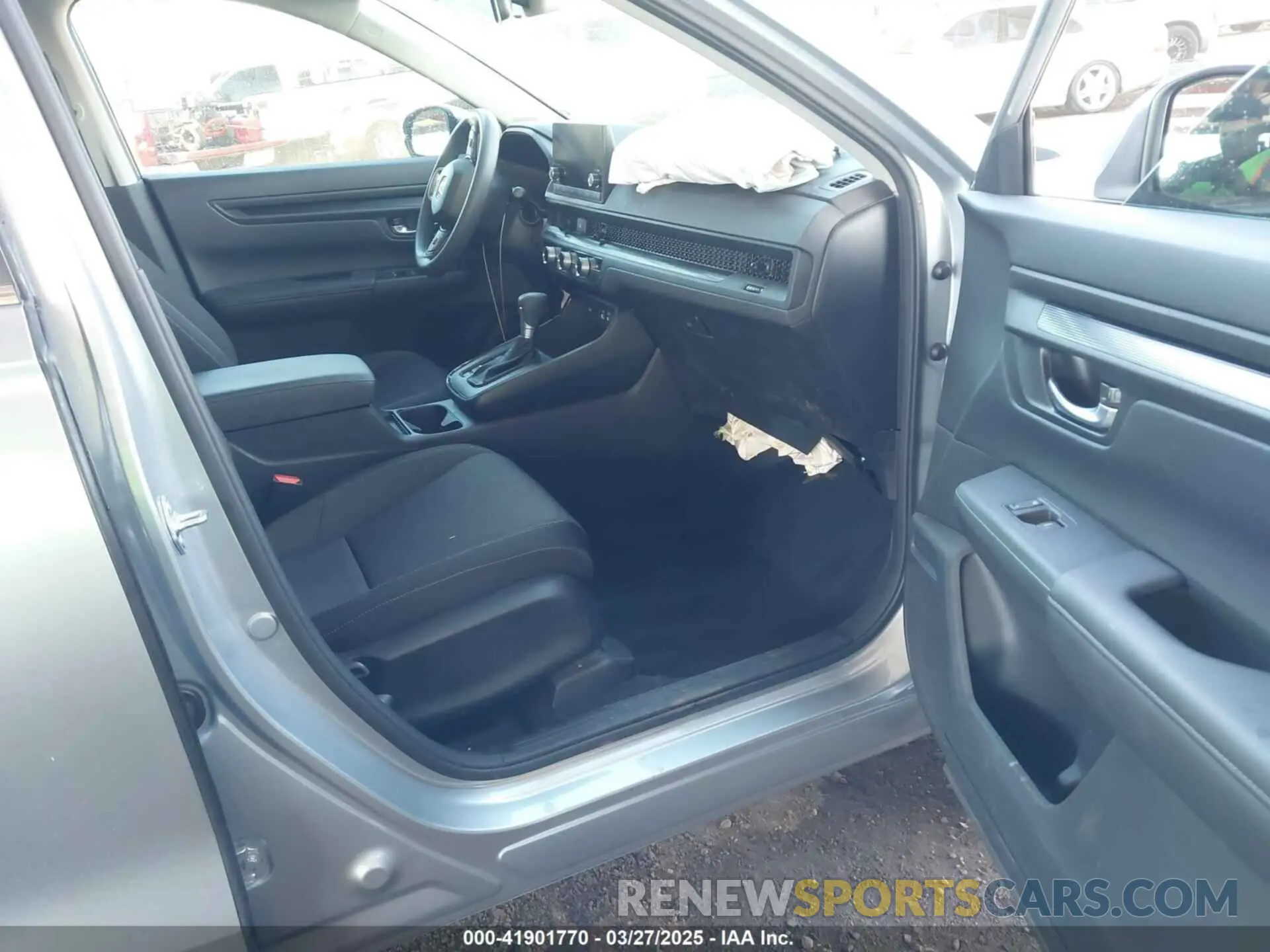 5 Photograph of a damaged car 2HKRS4H47RH416725 HONDA CR-V 2024